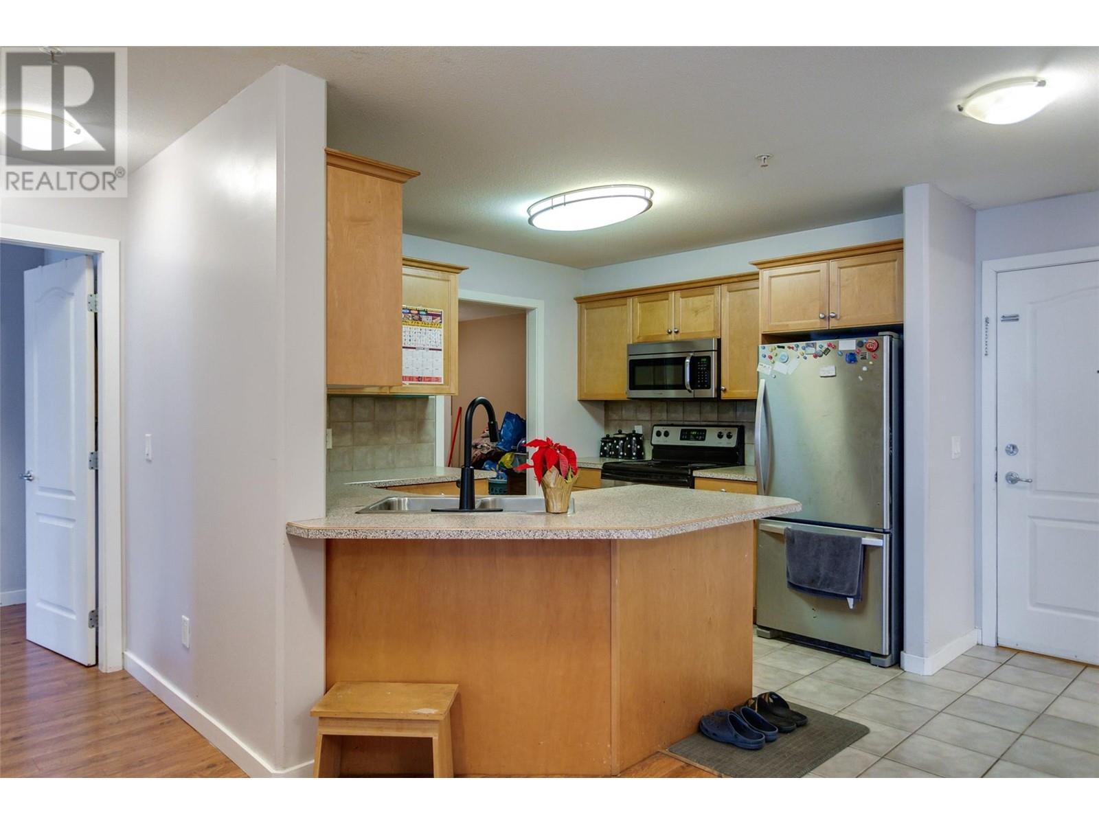 260 Franklyn Road Unit# 113, Kelowna, British Columbia  V1K 1K1 - Photo 5 - 10330699