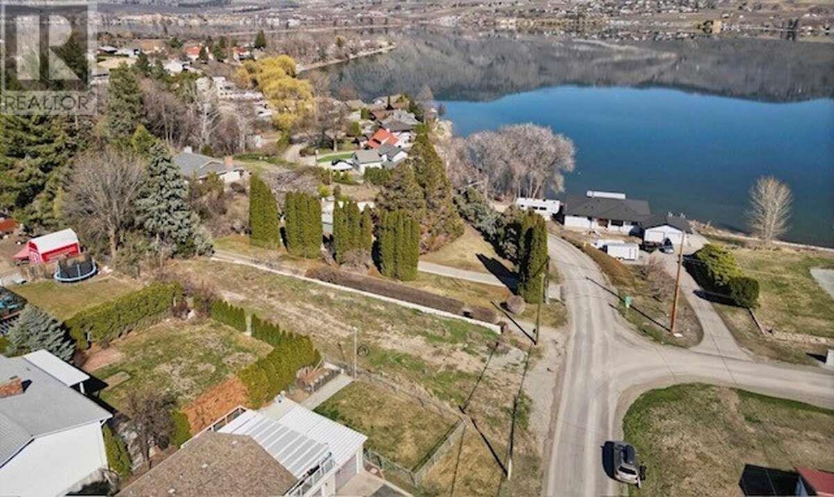 8512 12th Avenue, Osoyoos, British Columbia  V0H 1V1 - Photo 11 - 10330836