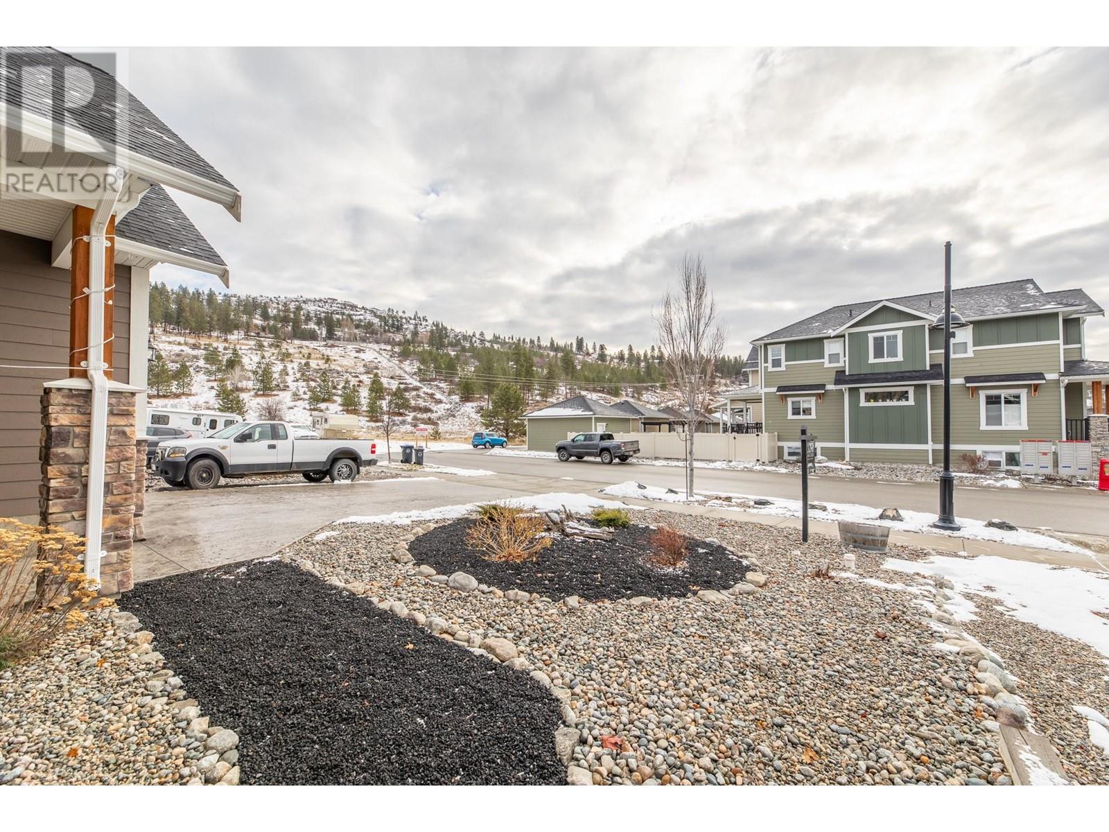 2189 Brent Drive, Penticton, British Columbia  V2A 8M9 - Photo 3 - 10331743