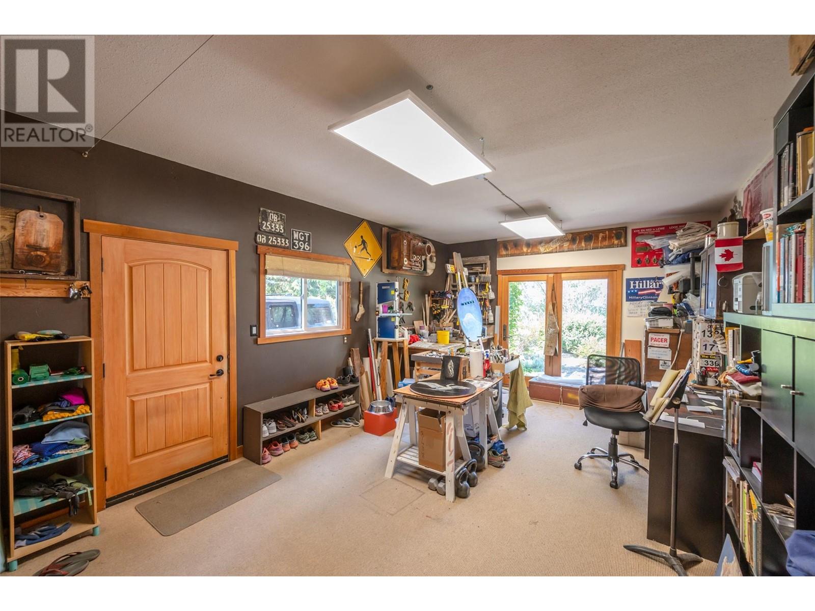 830 Three Mile Road, Penticton, British Columbia  V2A 8T7 - Photo 44 - 10331730