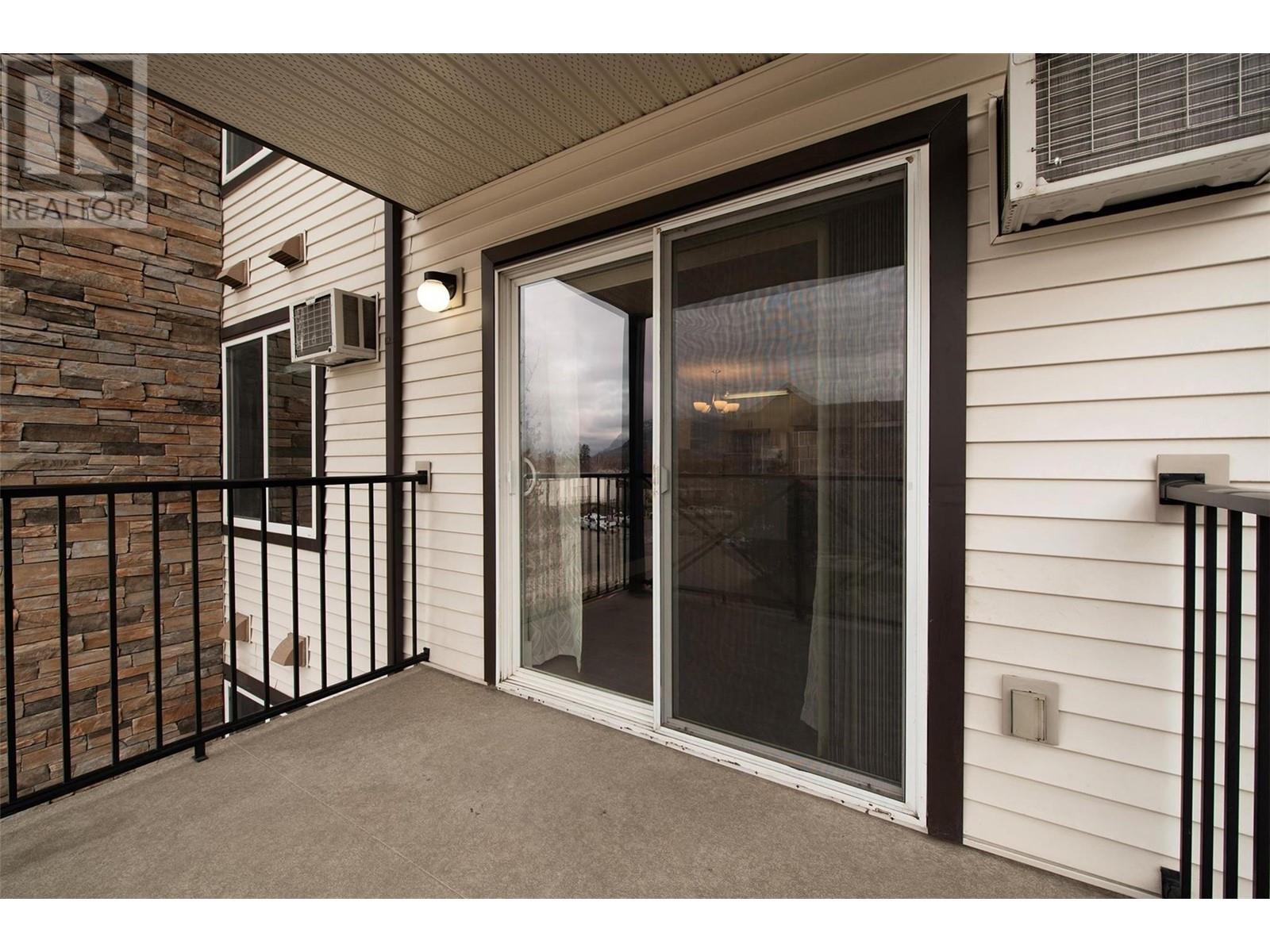 246 Hastings Avenue Unit# 319, Penticton, British Columbia  V2A 2V6 - Photo 11 - 10331756