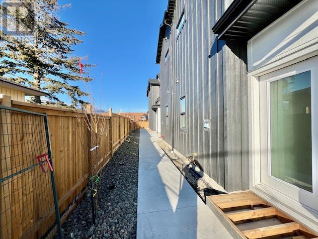 275 Kinney Avenue Unit# 102, Penticton, British Columbia  V2A 3P3 - Photo 2 - 10332192