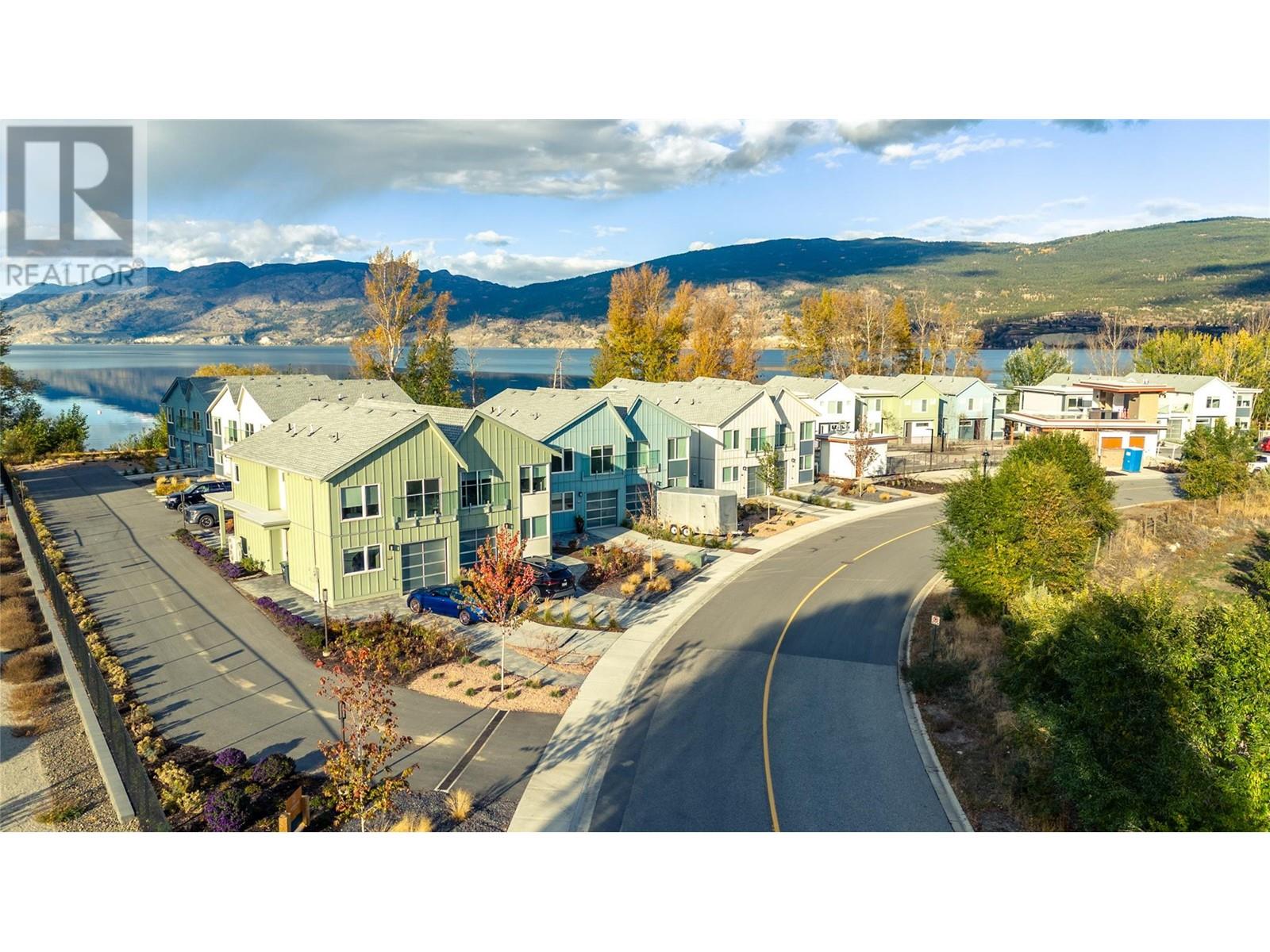 3340 Landry Crescent, Summerland, British Columbia  V0H 1Z9 - Photo 2 - 10332629