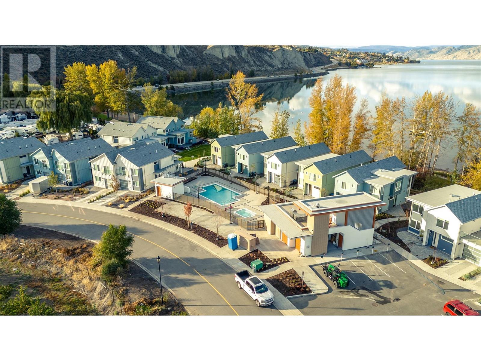 3340 Landry Crescent, Summerland, British Columbia  V0H 1Z9 - Photo 3 - 10332629