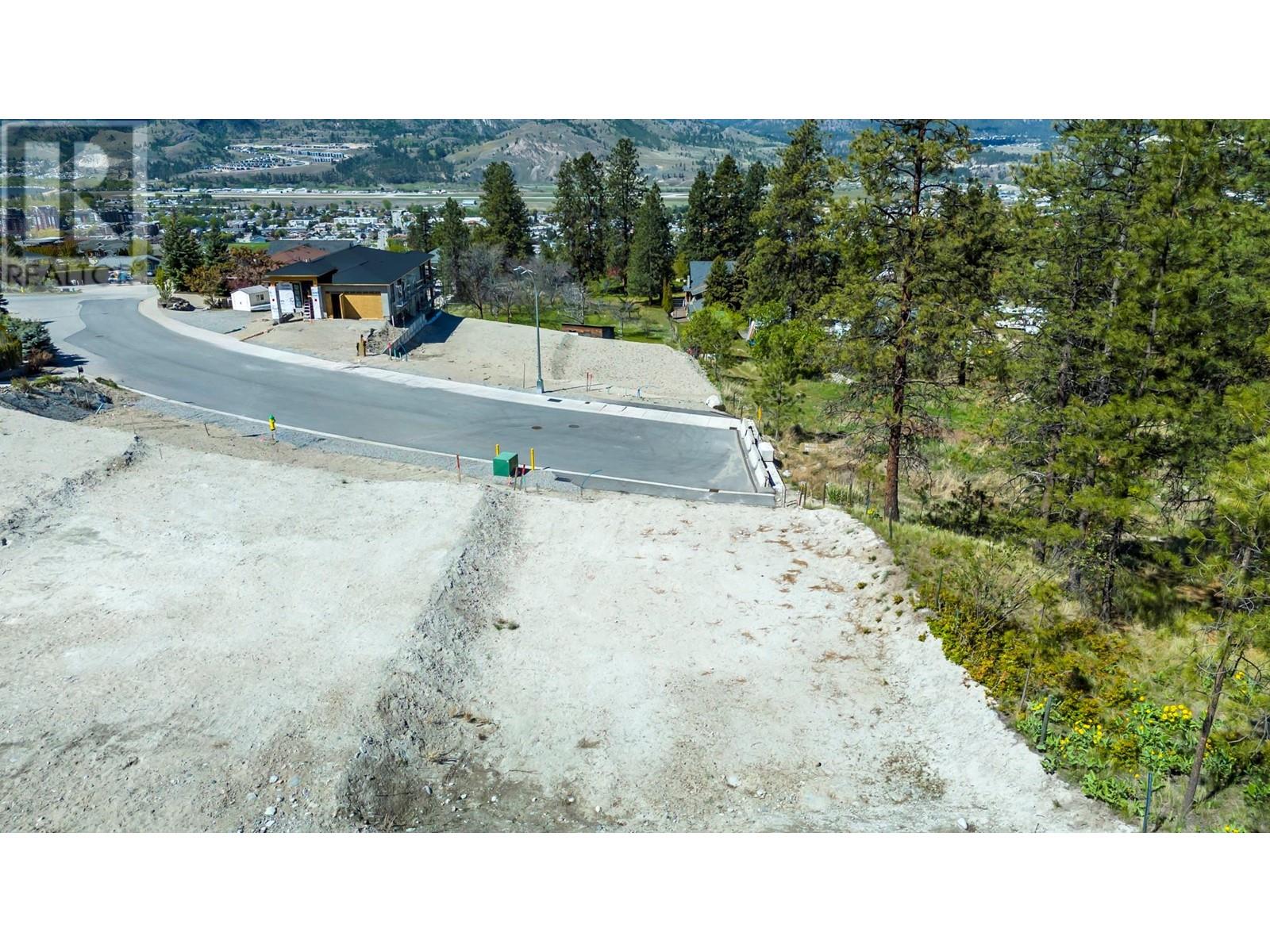 2830 Evergreen Drive, Penticton, British Columbia  V2A 7T1 - Photo 12 - 10332718