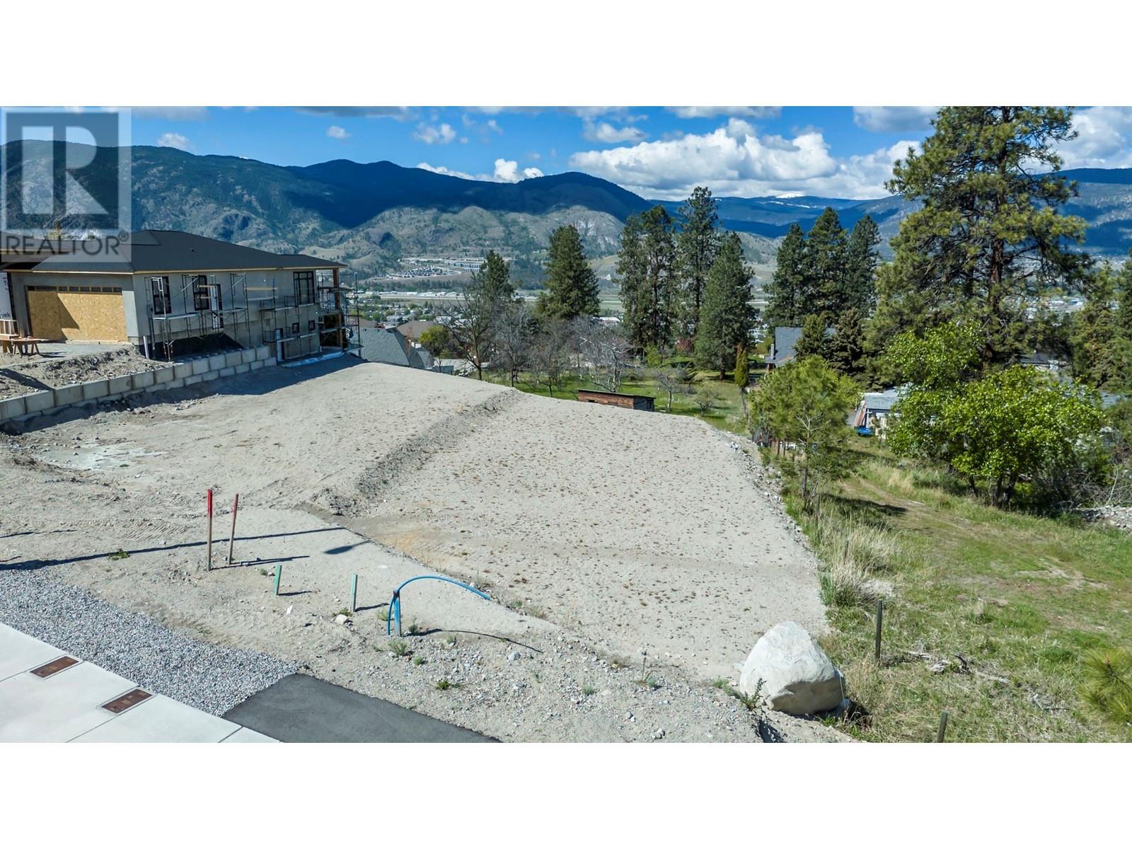 2821 Evergreen Drive, Penticton, British Columbia  V2A 7T1 - Photo 3 - 10332715