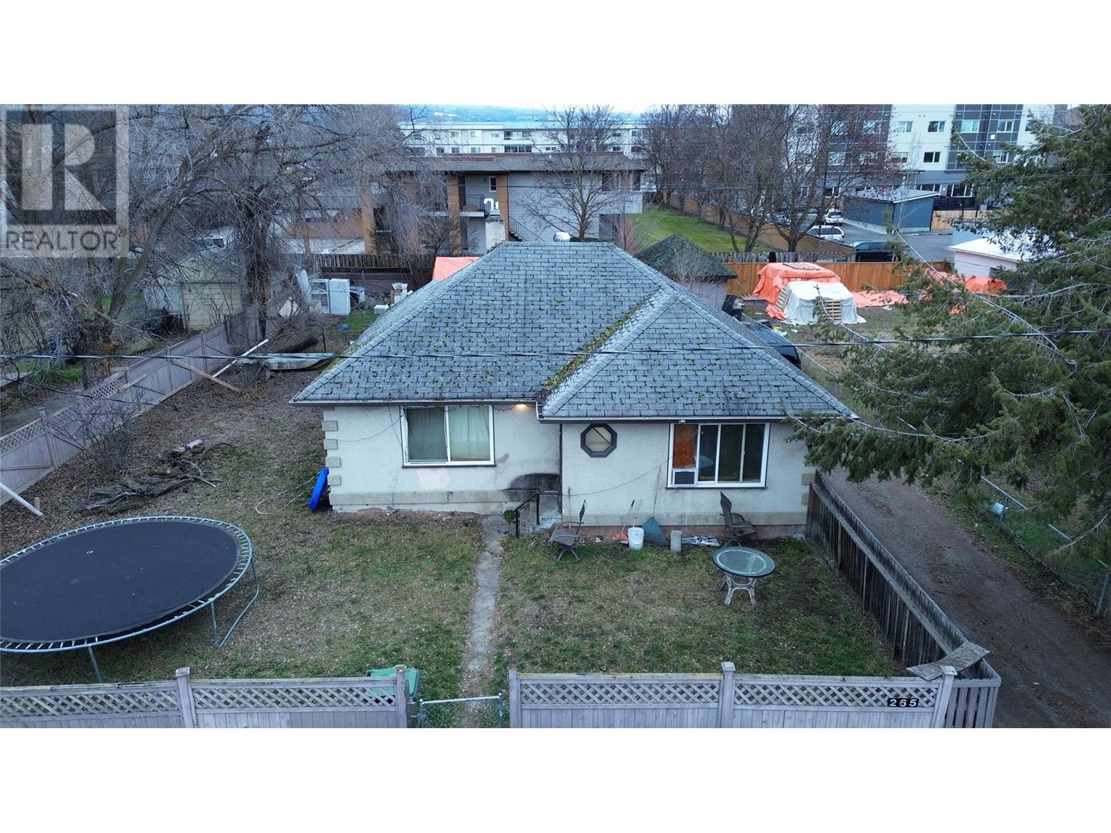 265 Ponto Road, Kelowna, British Columbia  V1X 2G2 - Photo 2 - 10332510