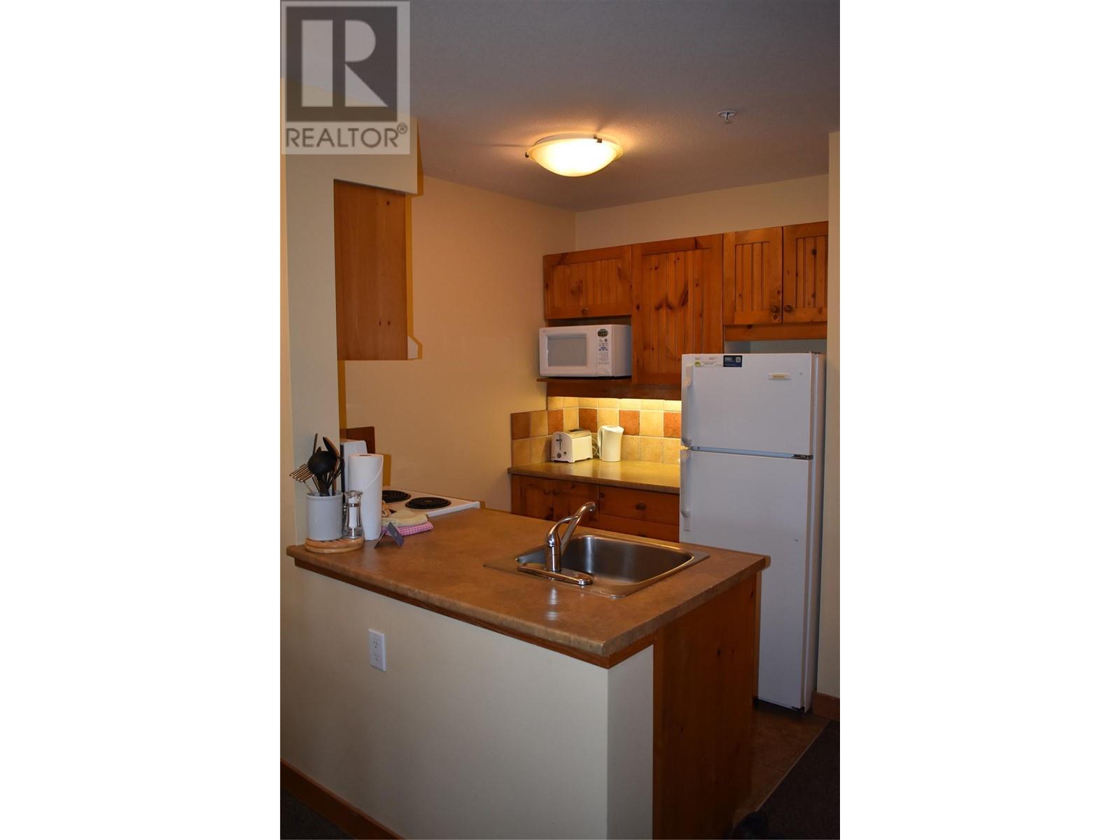 2080 Summit Drive Unit# 314, Panorama, British Columbia  V0A 1T0 - Photo 9 - 10332657