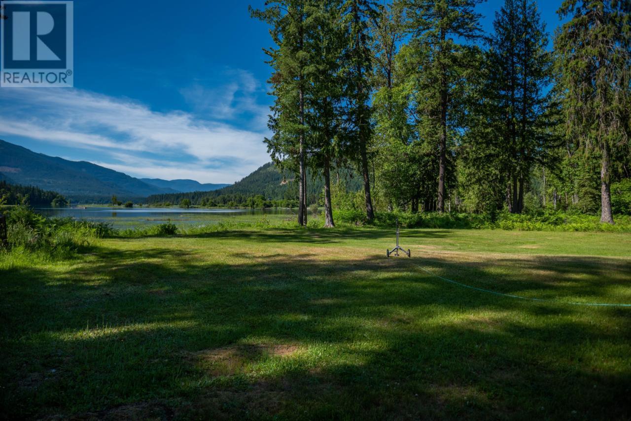 8798 Gravel Pit Road, Slocan, British Columbia  V0G 2C0 - Photo 15 - 10332700