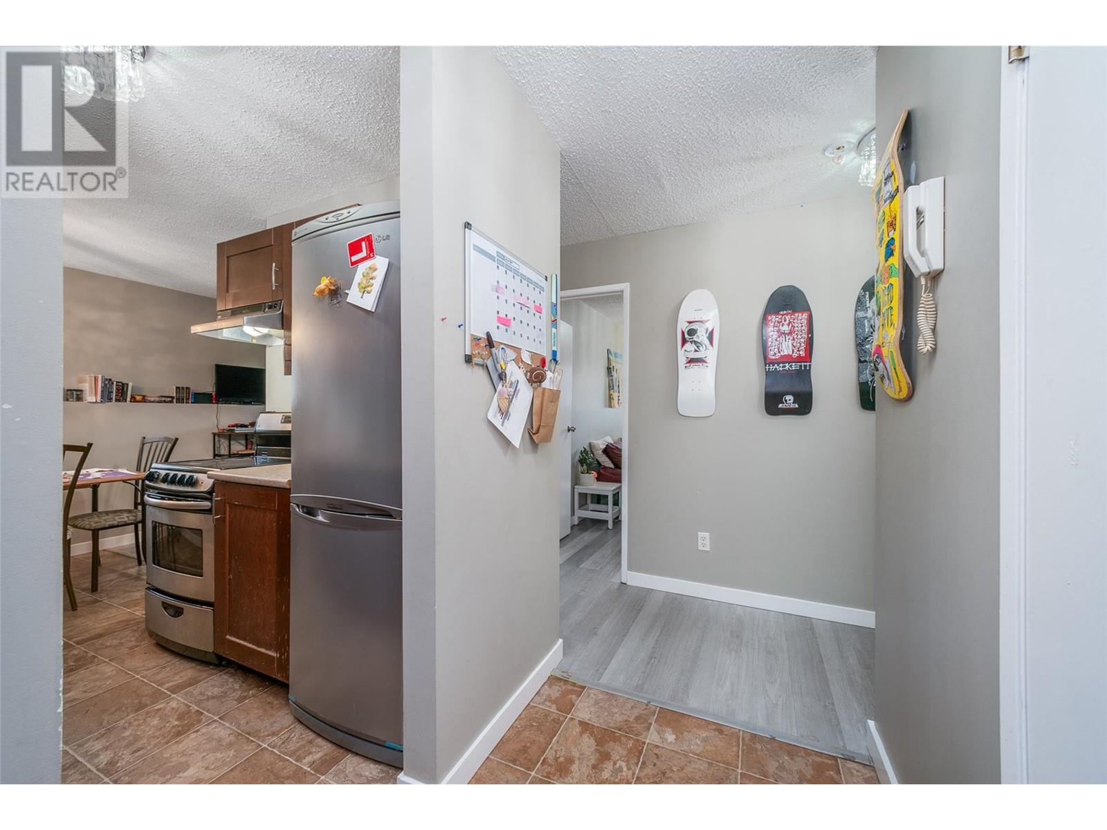 130 Skaha Place Unit# 105, Penticton, British Columbia  V2A 7J6 - Photo 2 - 10332430