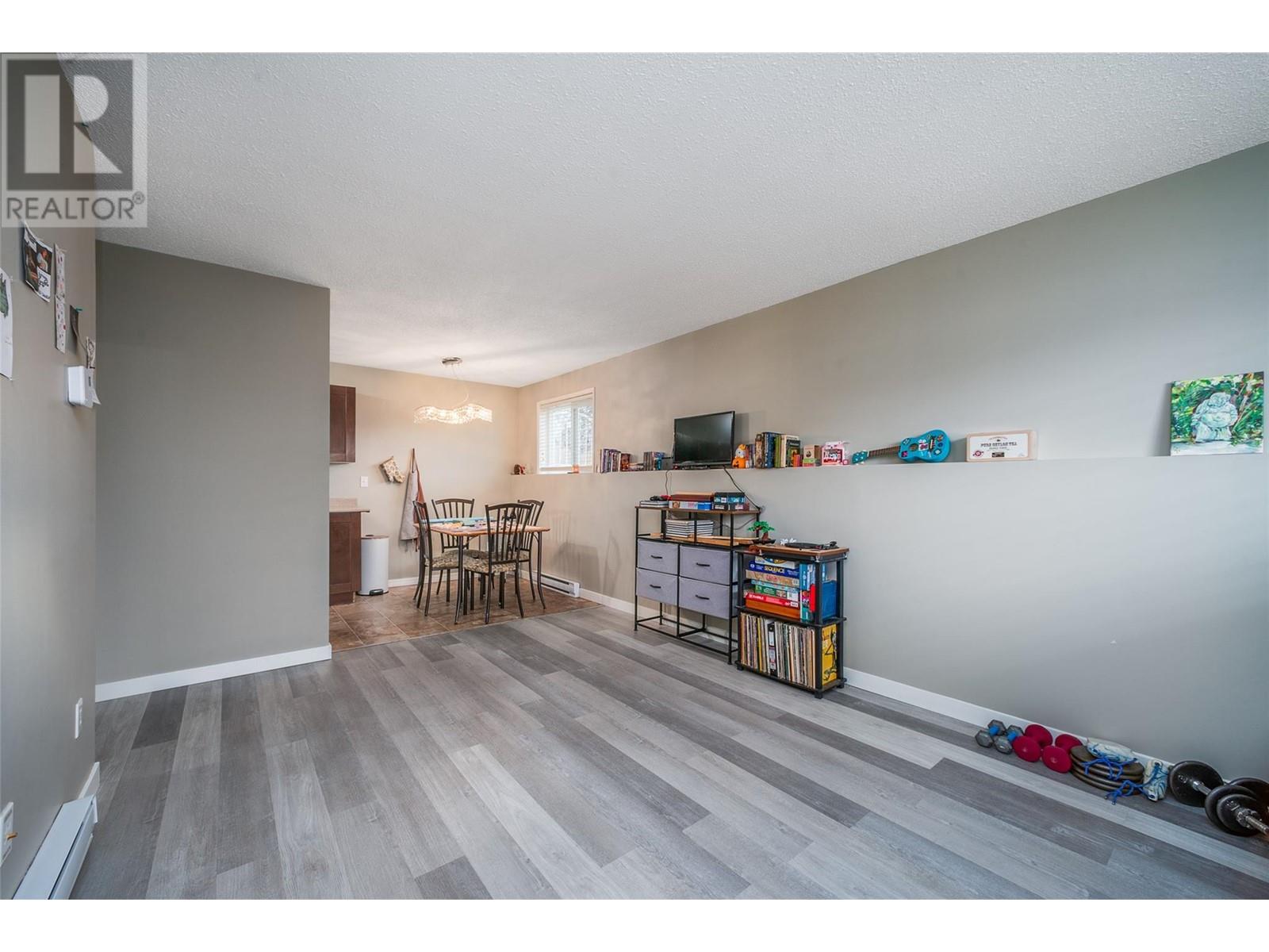 130 Skaha Place Unit# 105, Penticton, British Columbia  V2A 7J6 - Photo 4 - 10332430