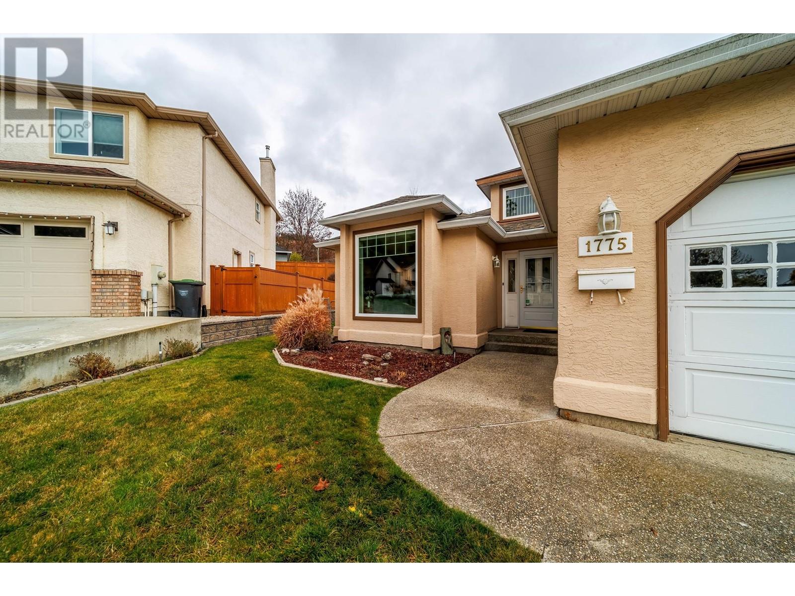 1775 Ivans Court, Kelowna, British Columbia  V1Y 9K3 - Photo 3 - 10332852