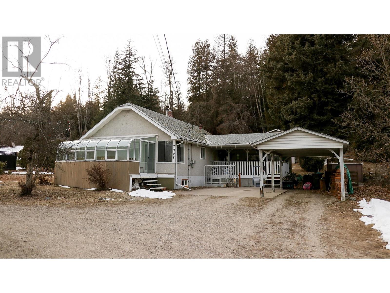 2308 Columbia Avenue, Castlegar, British Columbia  V1N 2X1 - Photo 11 - 10332078