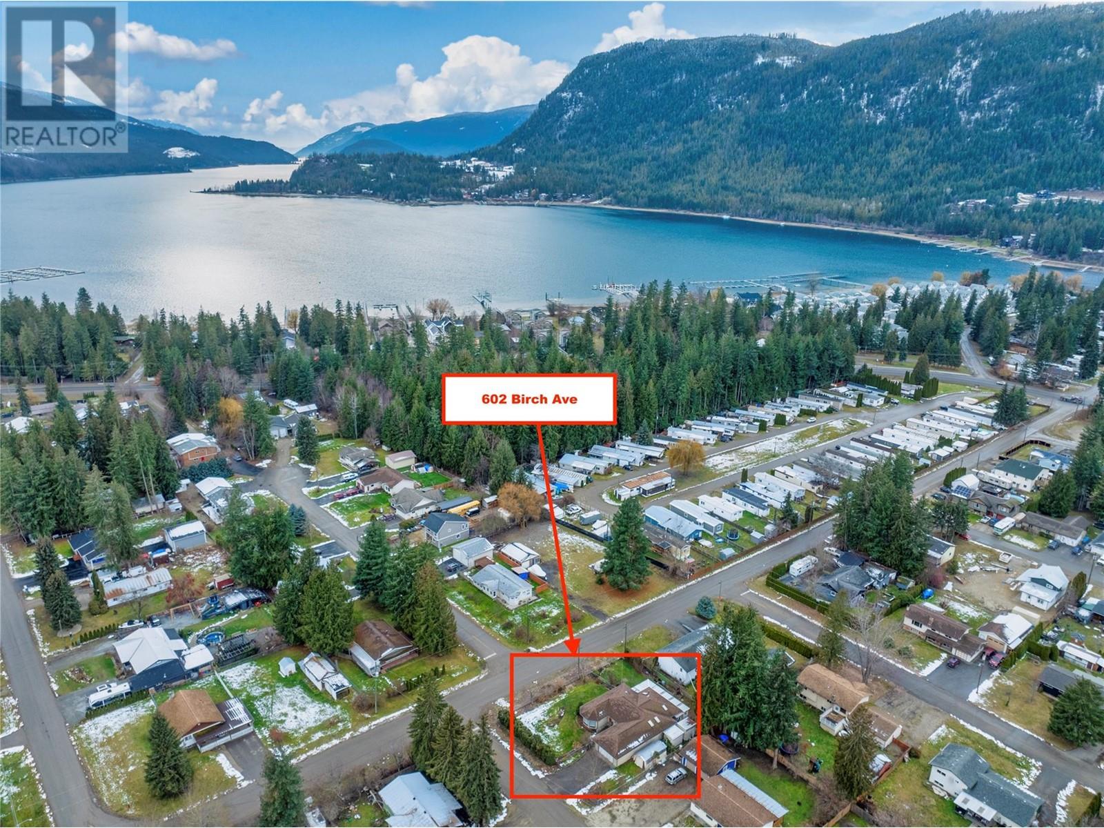 602 Birch Avenue, Sicamous, British Columbia  V0E 2V0 - Photo 4 - 10332753