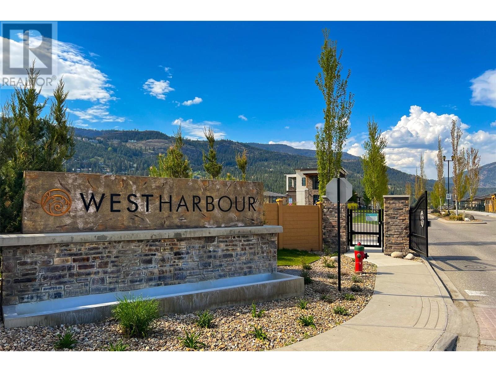 1675 Harbour View Crescent, West Kelowna, British Columbia  V1Z 4E1 - Photo 2 - 10332775