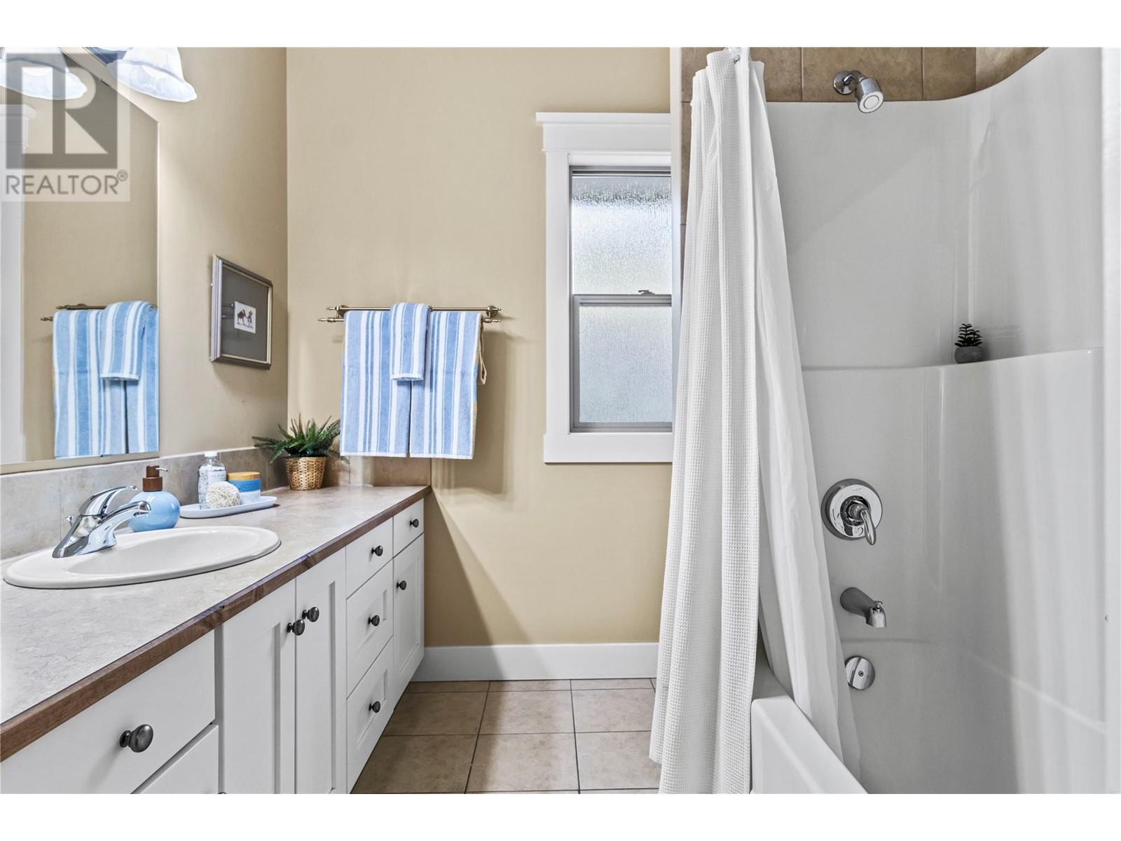 2742 Golf Course Drive, Blind Bay, British Columbia  V0E 1H2 - Photo 52 - 10332623