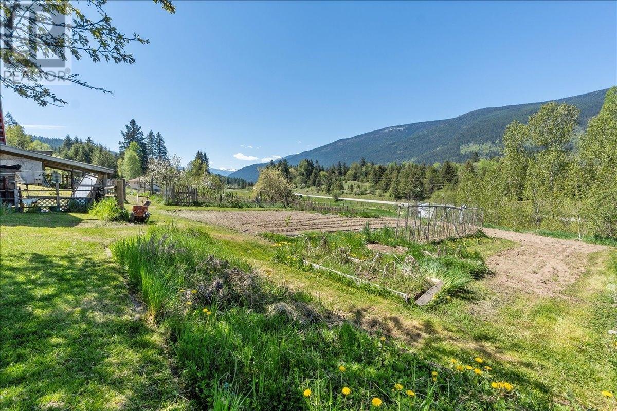 6943 Kanigan Road, Appledale, British Columbia  V0G 2J0 - Photo 49 - 10332687