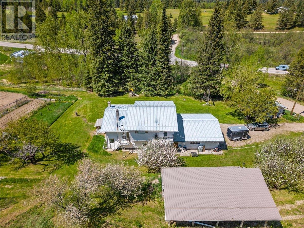 6943 Kanigan Road, Appledale, British Columbia  V0G 2J0 - Photo 7 - 10332687