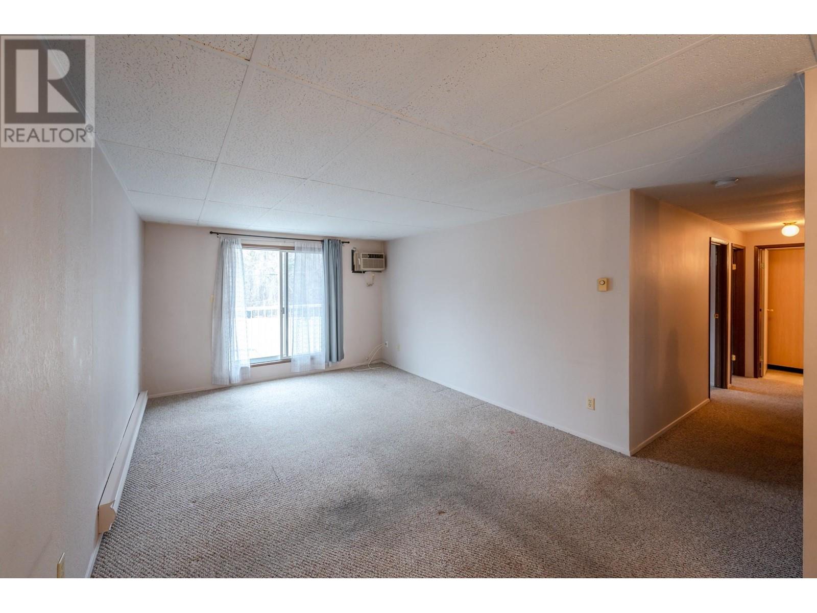 1410 Penticton Avenue Unit# 215, Penticton, British Columbia  V2A 2N5 - Photo 2 - 10333528