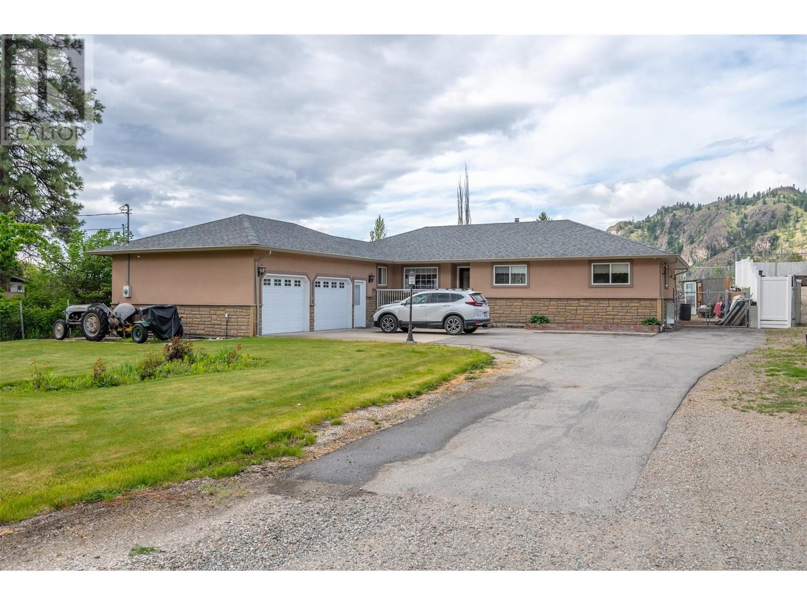 7811 97 Highway, Oliver, British Columbia  V0H 1T5 - Photo 4 - 10333377