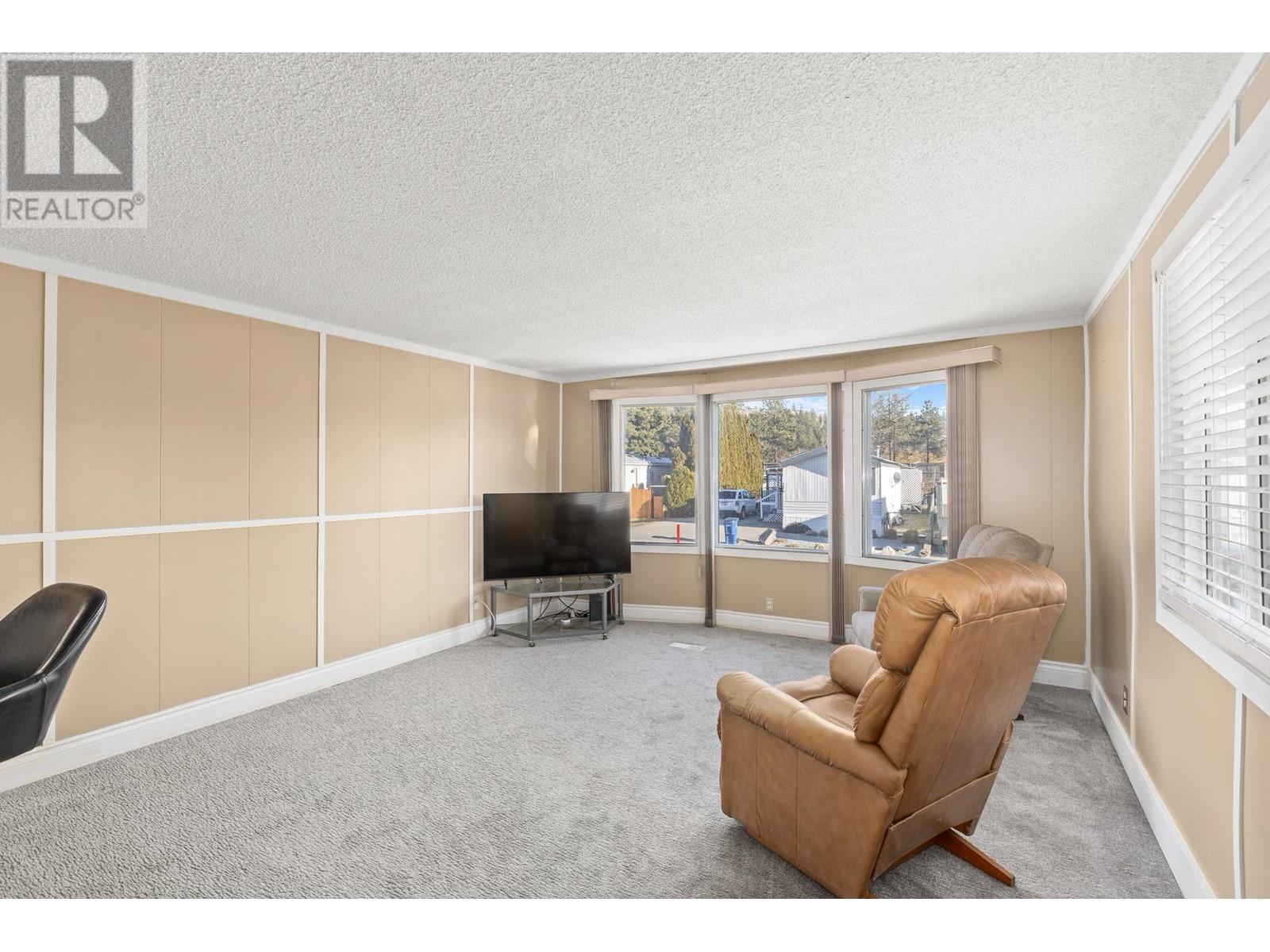 2001 97 Highway S Unit# 250, Westbank, British Columbia  V1Z 3E3 - Photo 2 - 10334033