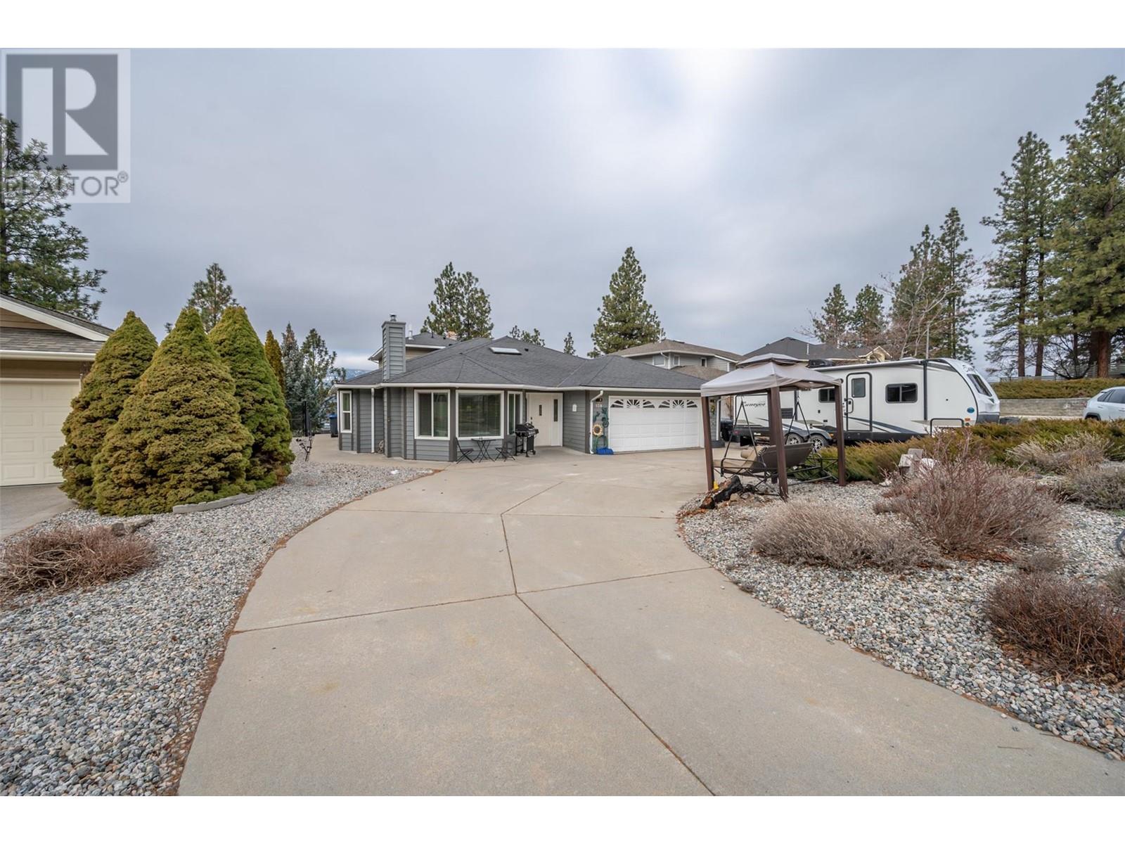 138 Evergreen Crescent, Penticton, British Columbia  V2A 7Y5 - Photo 1 - 10333455