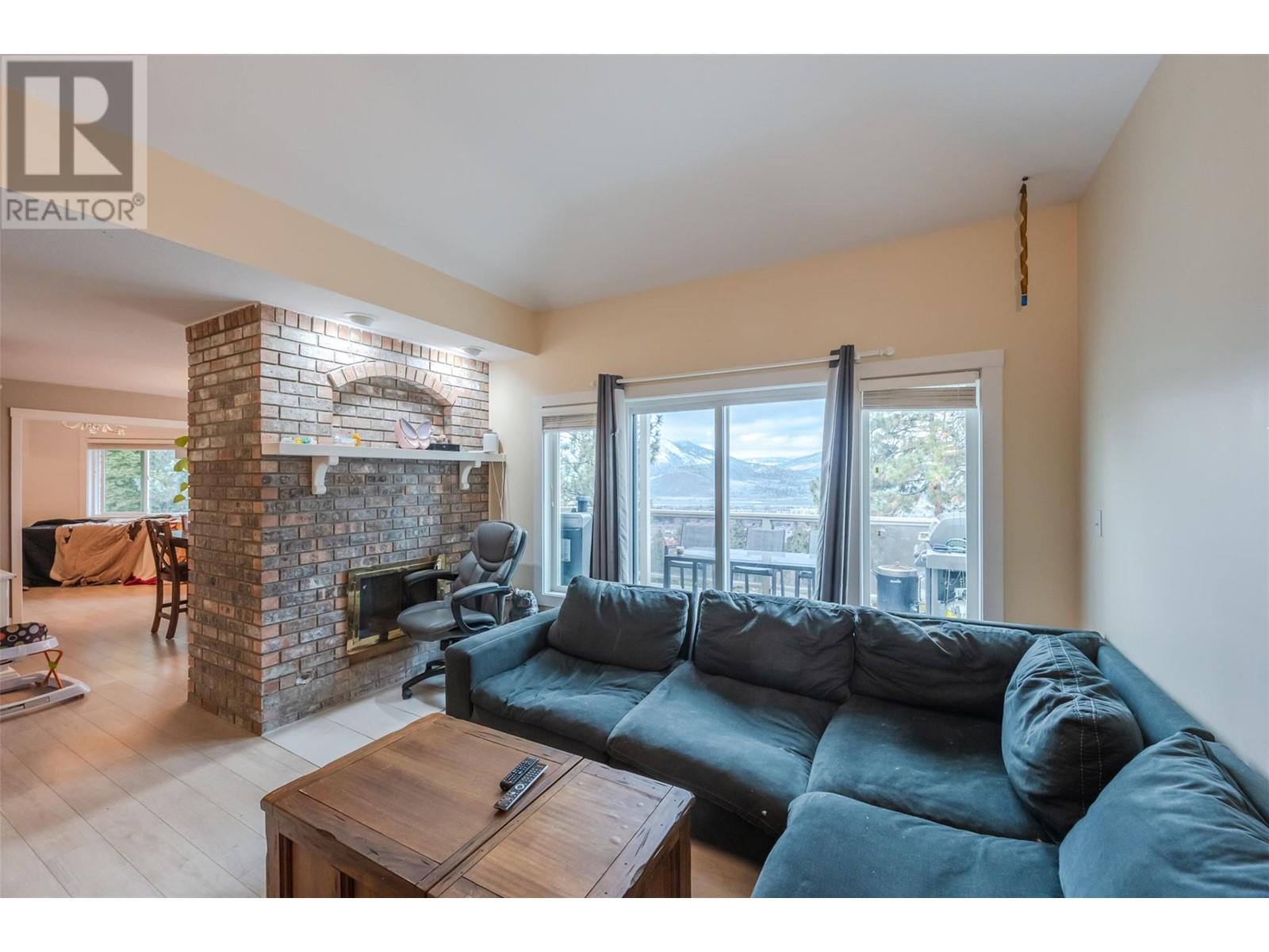 138 Evergreen Crescent, Penticton, British Columbia  V2A 7Y5 - Photo 6 - 10333455