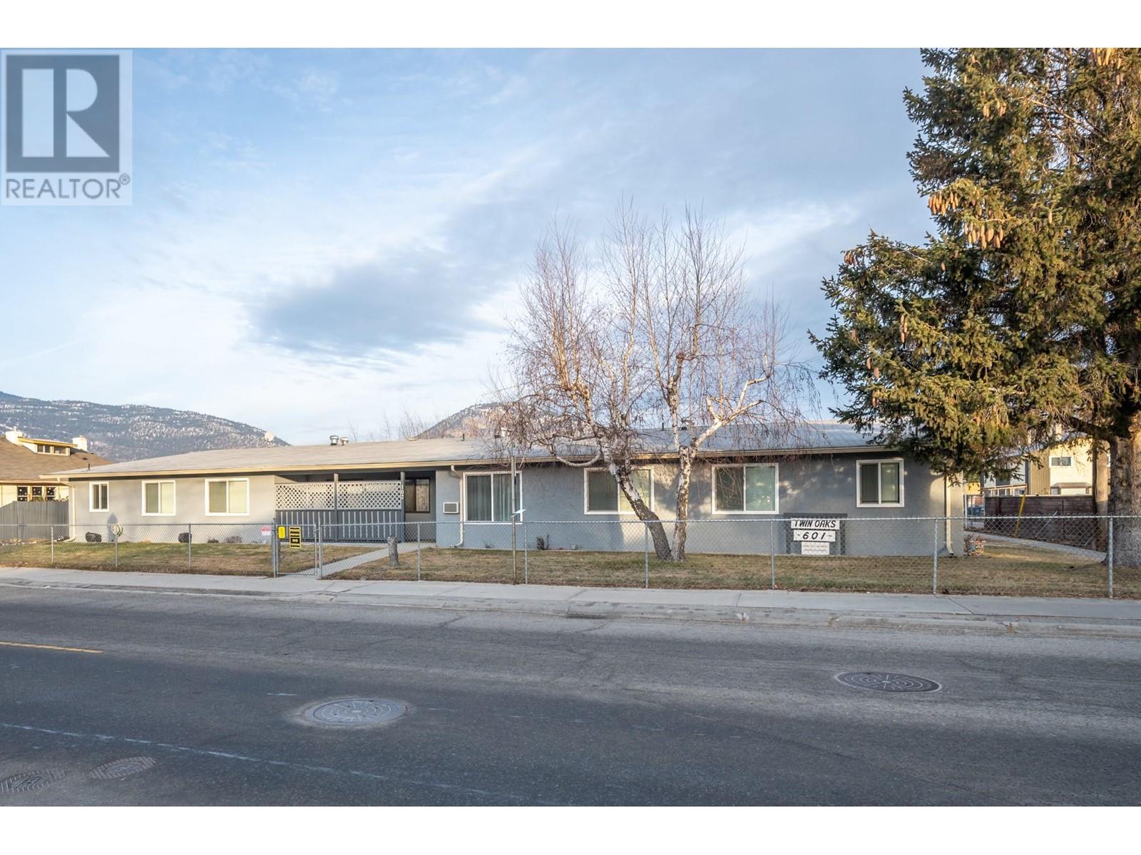 601 Wade Avenue Unit# 101, Penticton, British Columbia  V2A 1V6 - Photo 1 - 10334300