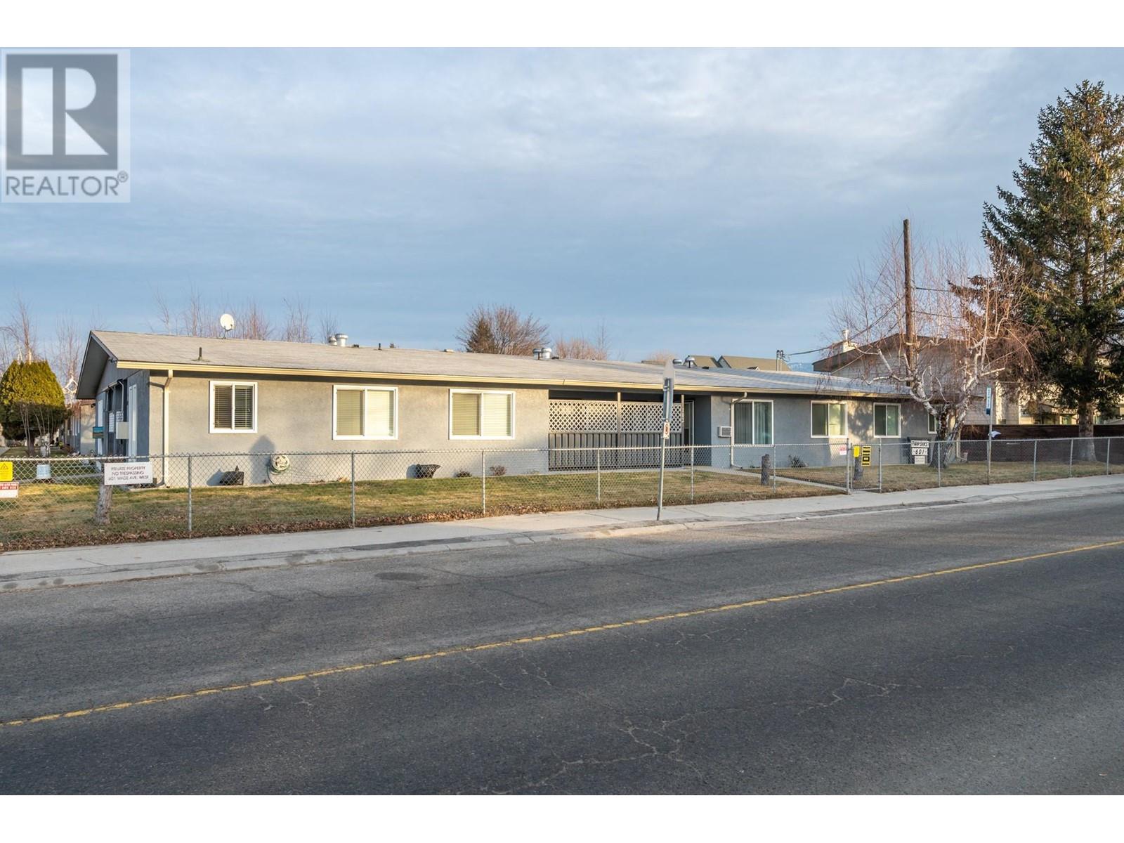 601 Wade Avenue Unit# 101, Penticton, British Columbia  V2A 1V6 - Photo 2 - 10334300