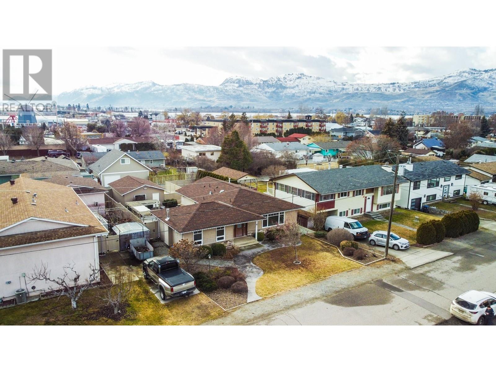 4 Willow Crescent, Osoyoos, British Columbia  V0H 1V3 - Photo 3 - 10334298