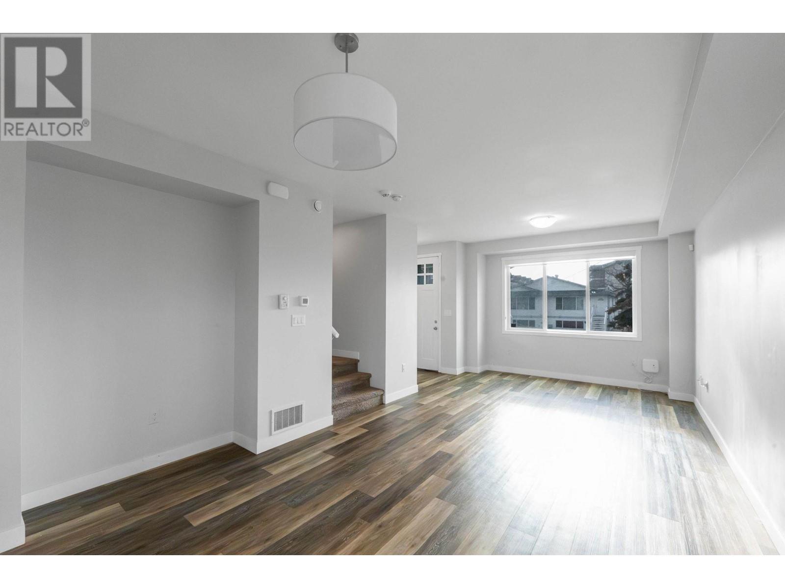 175 Cossar Avenue Unit# 102, Penticton, British Columbia  V2A 2V3 - Photo 6 - 10333226