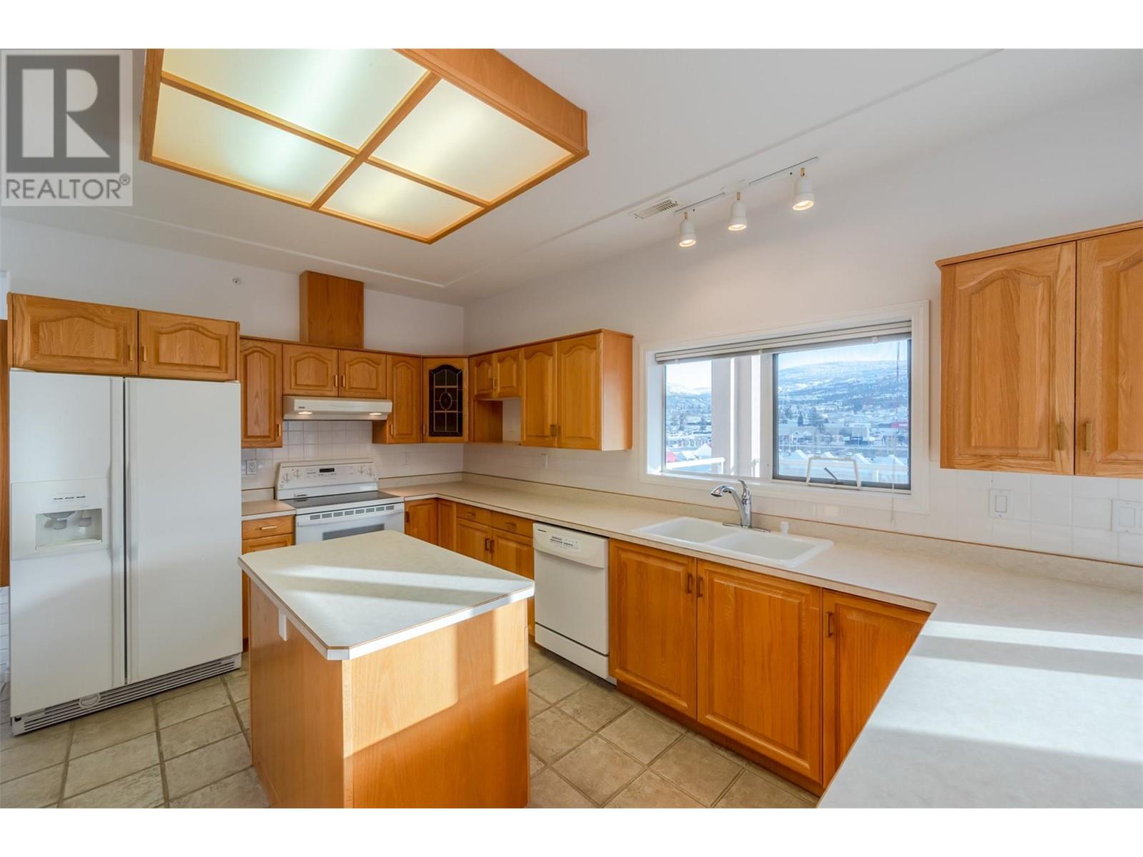 2245 Atkinson Street Unit# 804, Penticton, British Columbia  V2A 8R7 - Photo 13 - 10334722