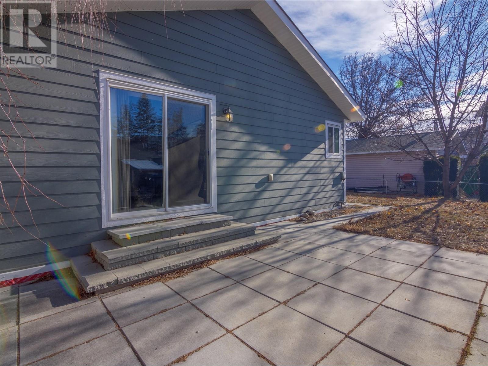 678 Latimer Street, Penticton, British Columbia  V2A 5R6 - Photo 42 - 10334687