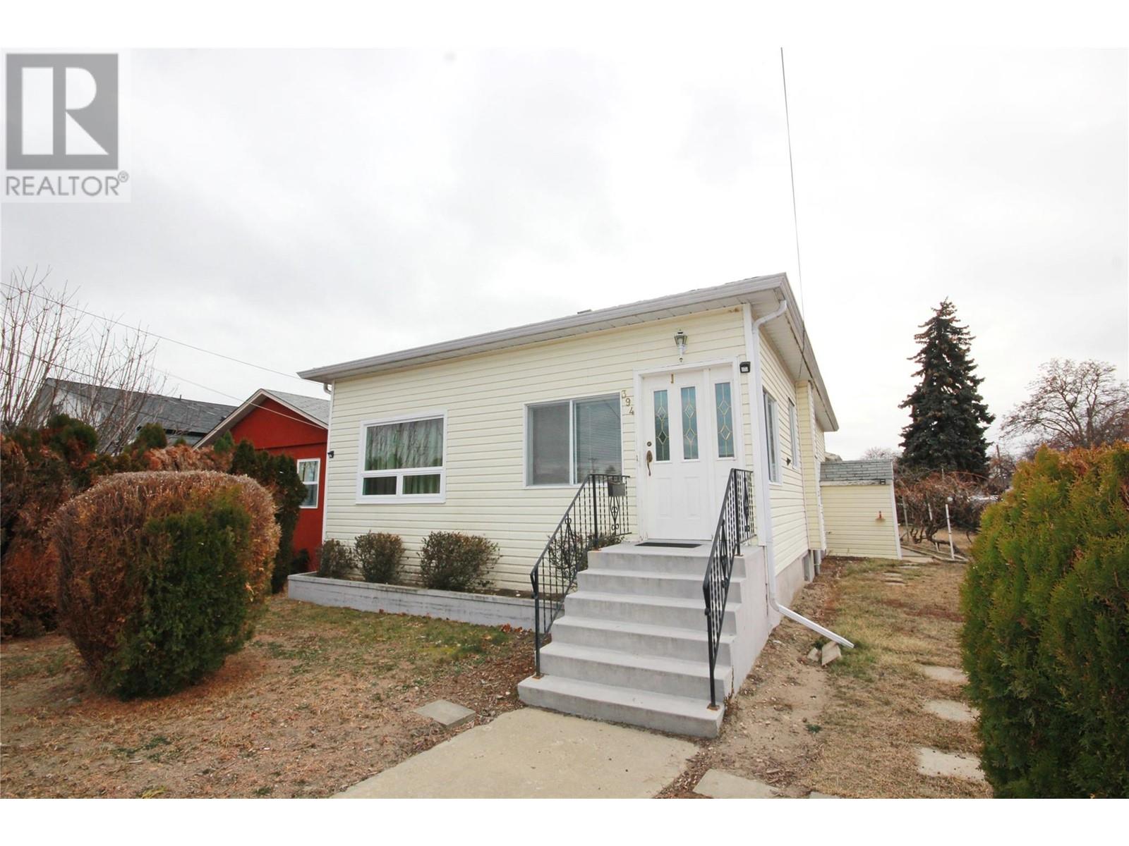 394 Wade Avenue W, Penticton, British Columbia  V2A 1V1 - Photo 2 - 10334403