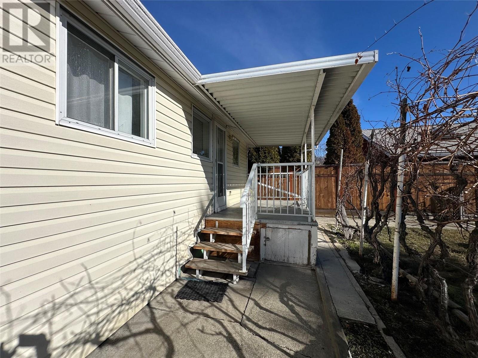 394 Wade Avenue W, Penticton, British Columbia  V2A 1V1 - Photo 35 - 10334403