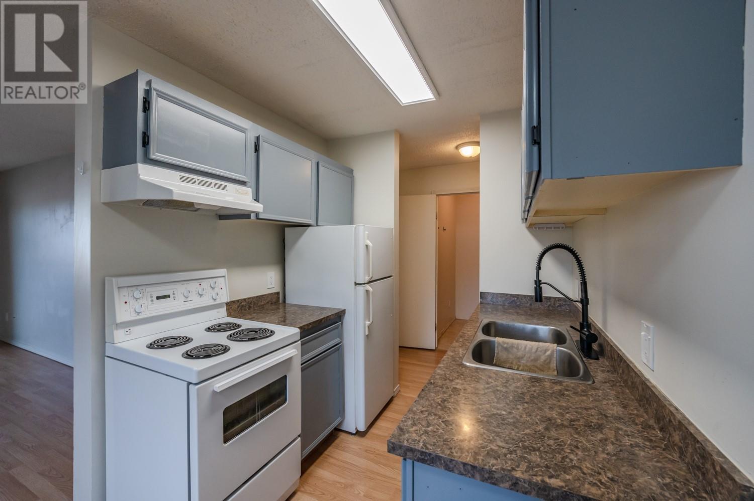 130 Skaha Place Unit# 305, Penticton, British Columbia  V2A 7J6 - Photo 13 - 10335003