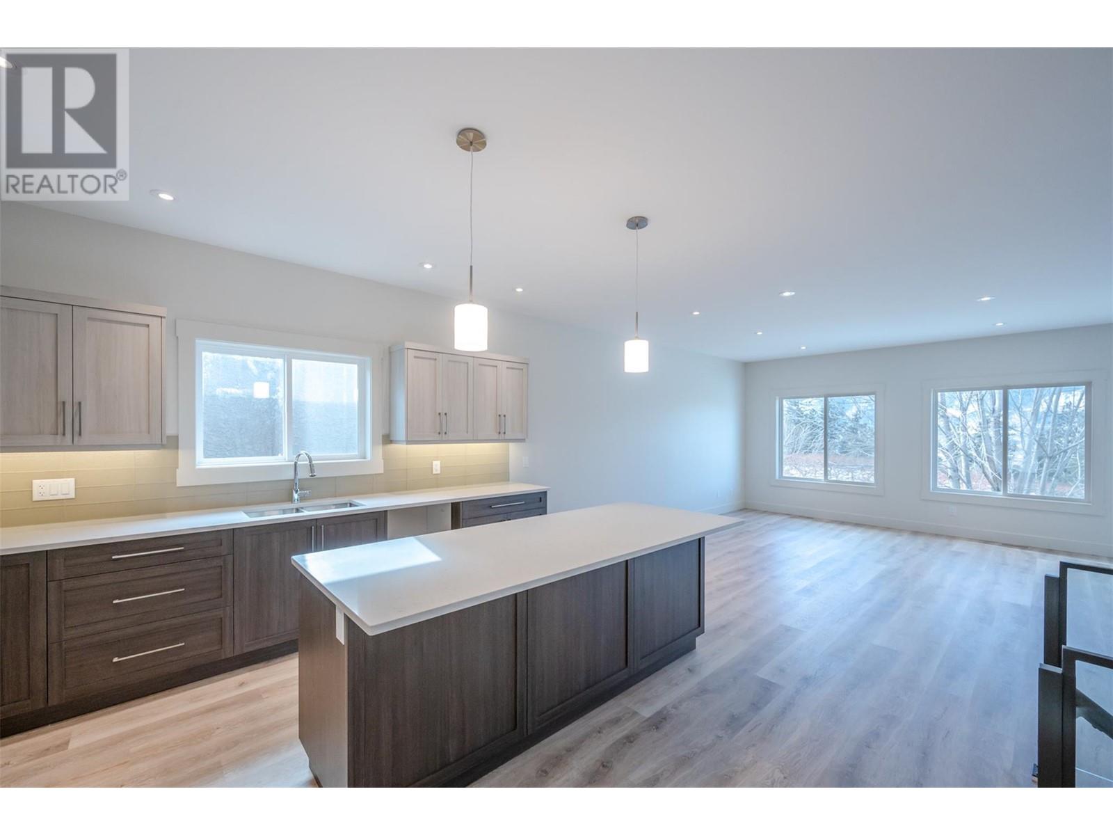 695 Pineview Road Unit# 138, Penticton, British Columbia  V2A 7S8 - Photo 2 - 10334941