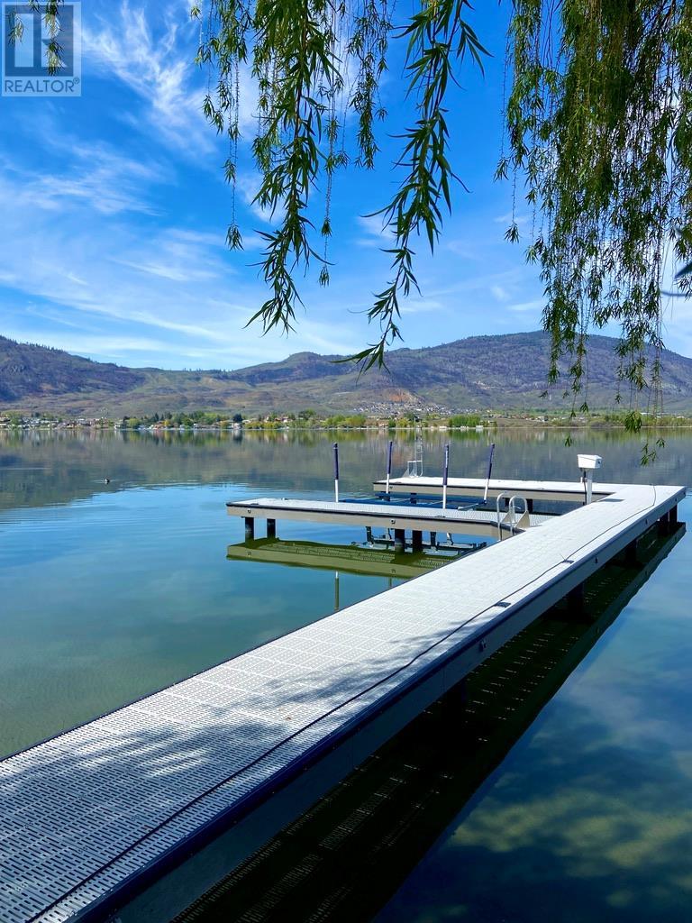 2414 Lakeshore Drive, Osoyoos, British Columbia  V0H 1V6 - Photo 2 - 10335425