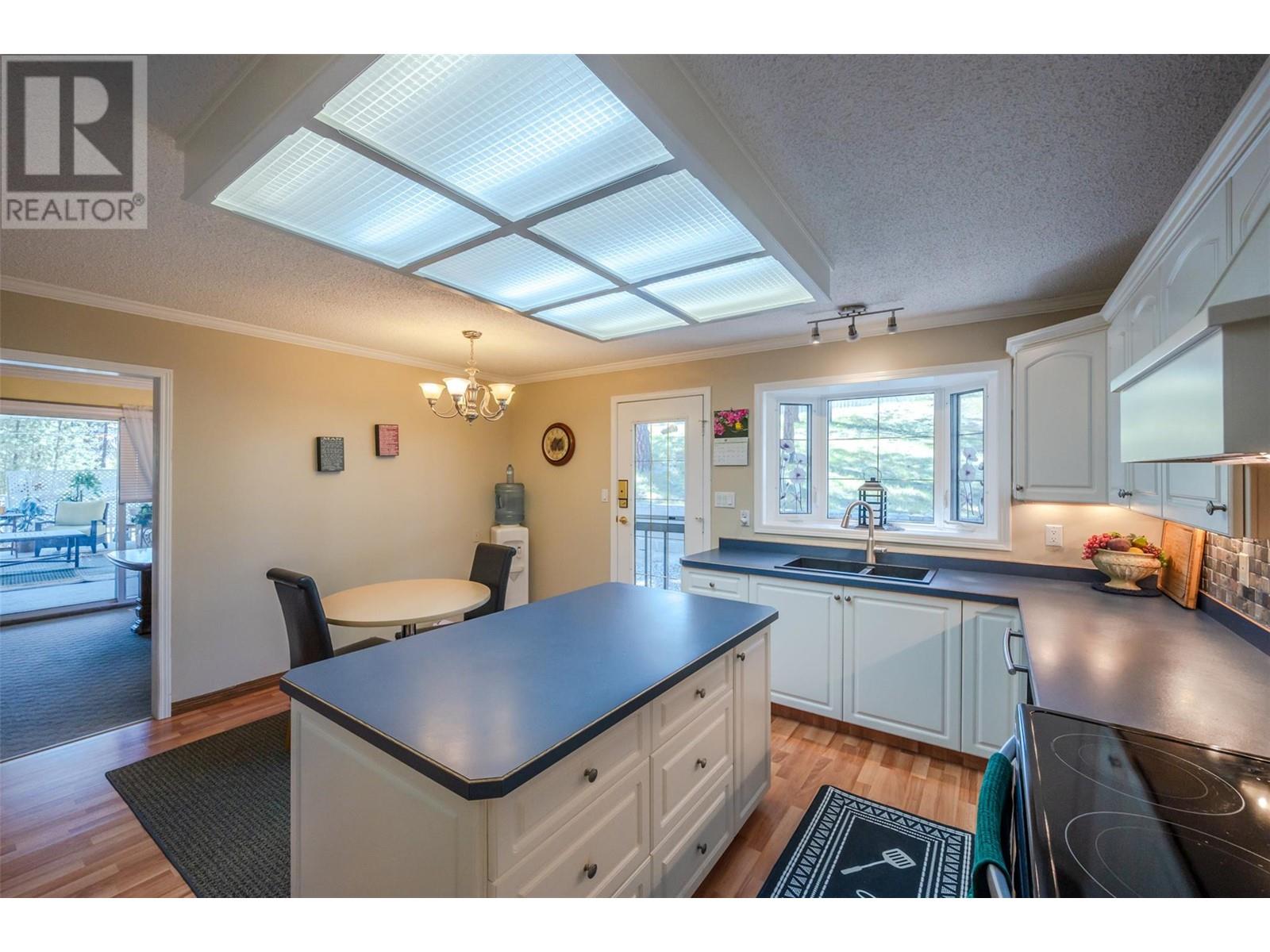 3808 Forsyth Drive, Penticton, British Columbia  V2A 8Z2 - Photo 47 - 10335610