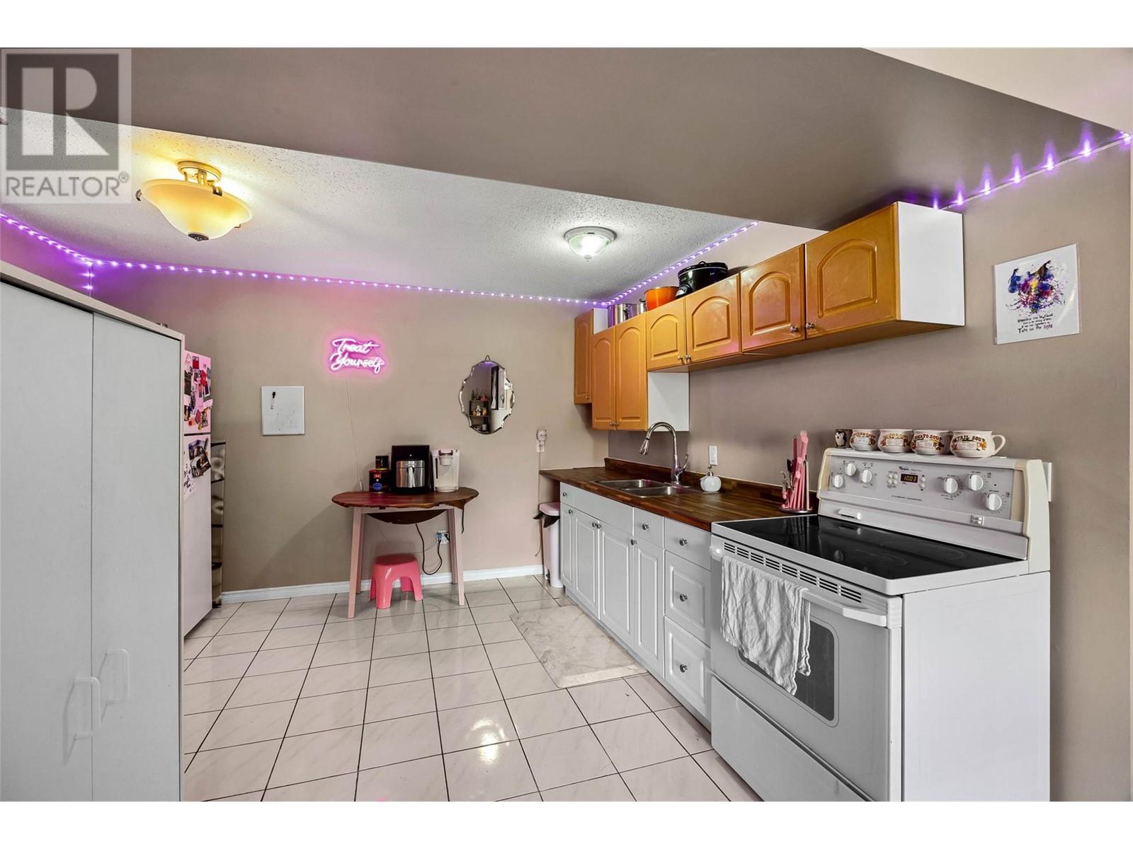813 Mcqueen Drive, Kamloops, British Columbia  V2B 7X8 - Photo 27 - 10334591
