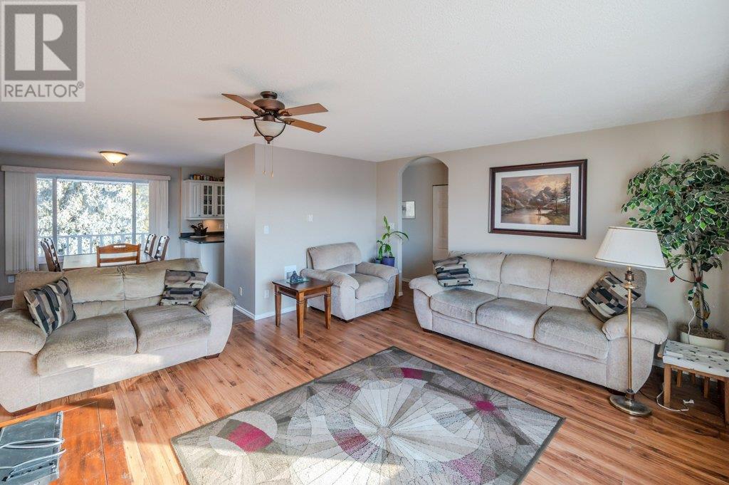 1555 Carmi Avenue, Penticton, British Columbia  V2A 8V5 - Photo 6 - 10335553