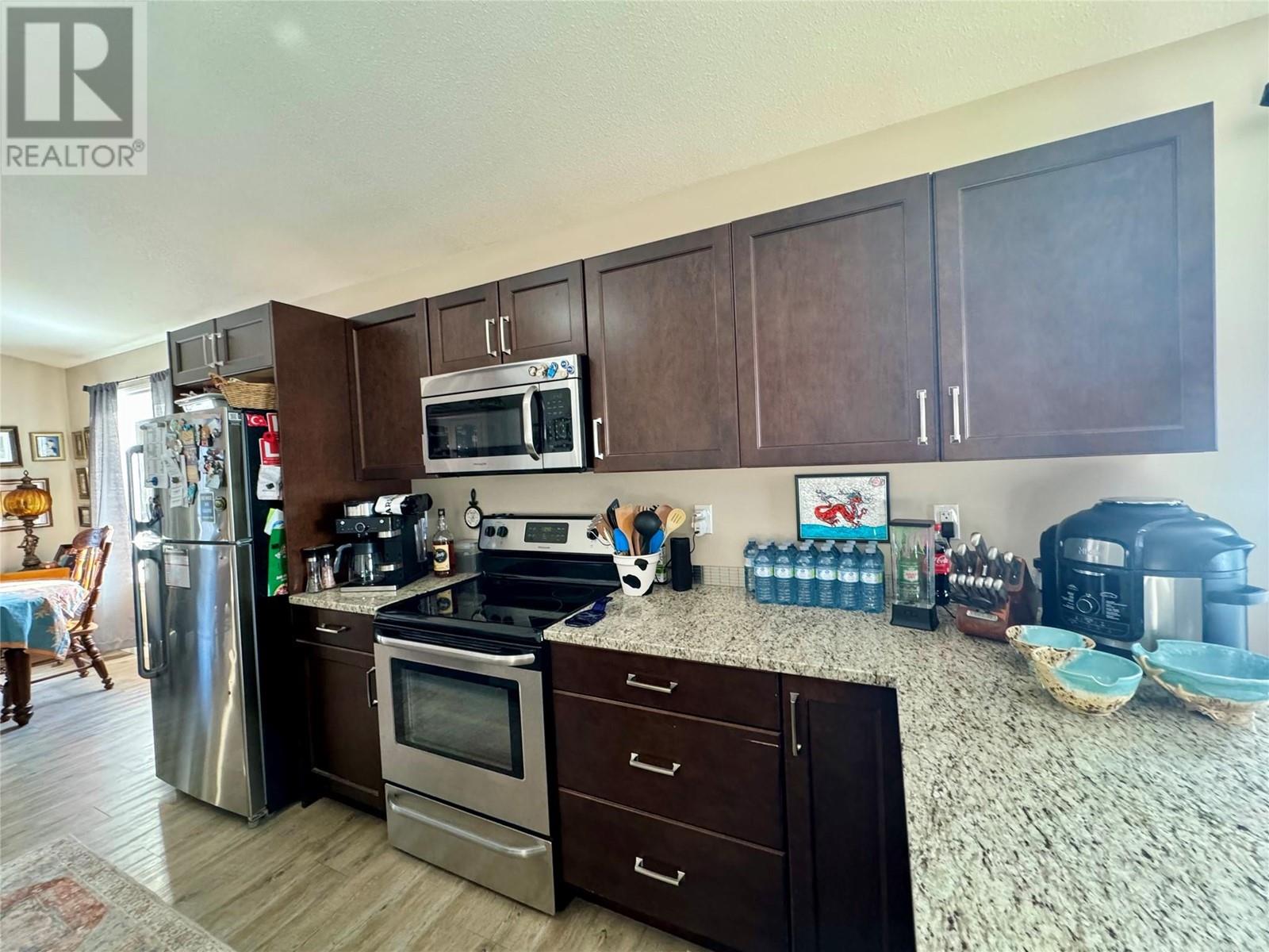 8216 17a Street, Dawson Creek, British Columbia  V1G 0G6 - Photo 6 - 10335815
