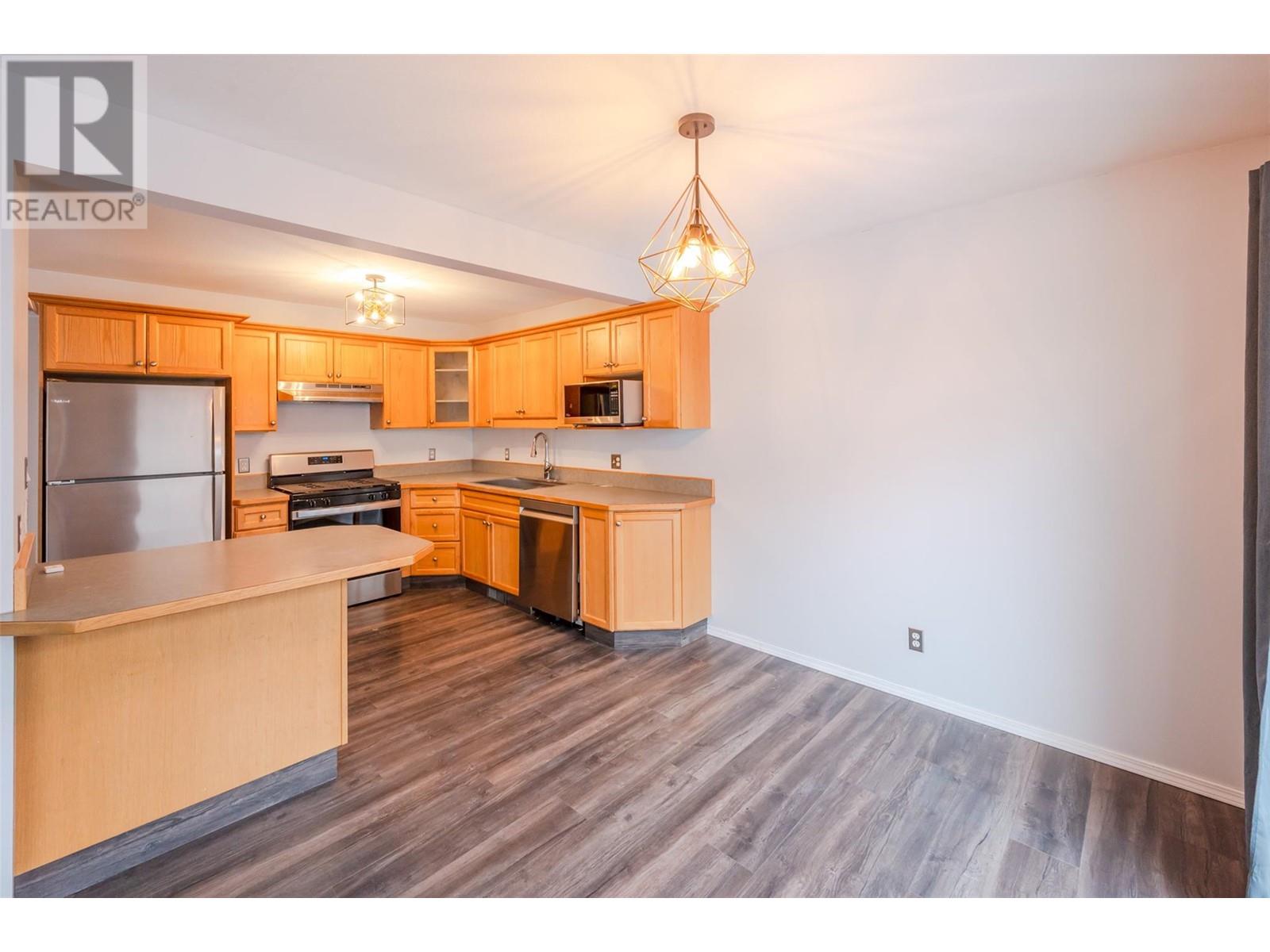 3462 South Main Street Unit# 10, Penticton, British Columbia  V2A 5J6 - Photo 6 - 10336010