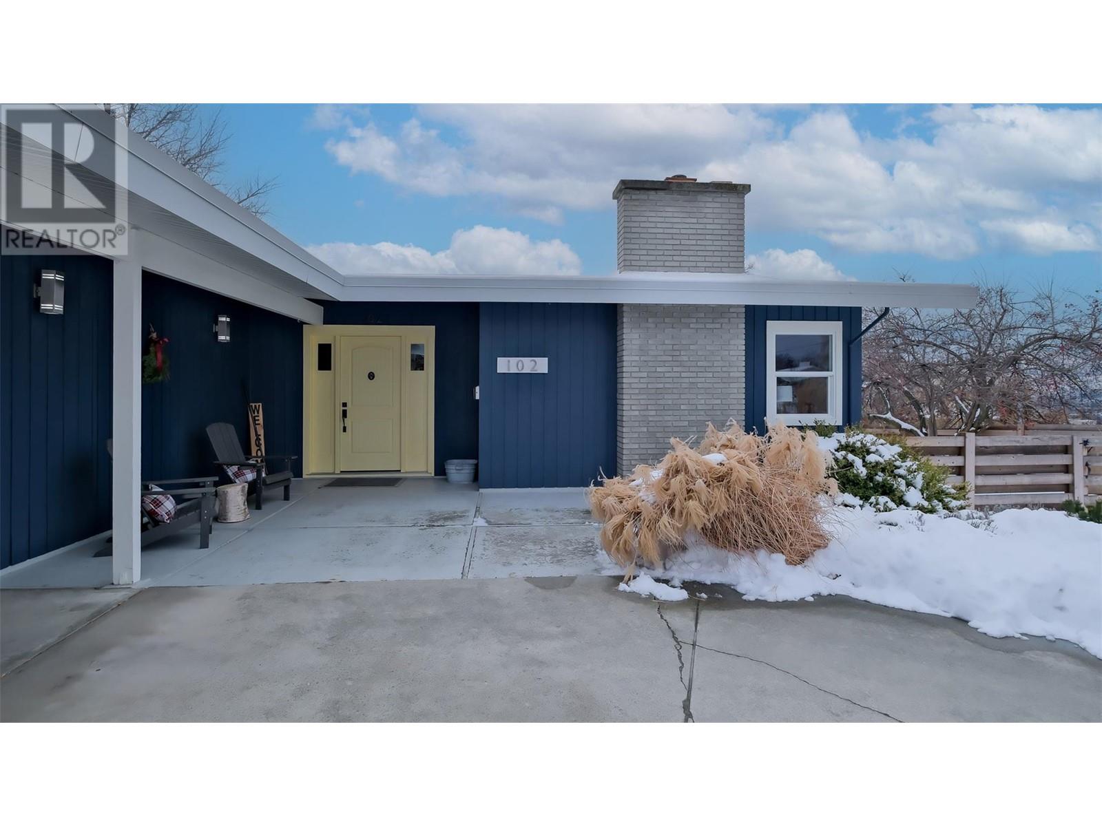 102 Barrington Place, Penticton, British Columbia  V2A 1S4 - Photo 2 - 10336032