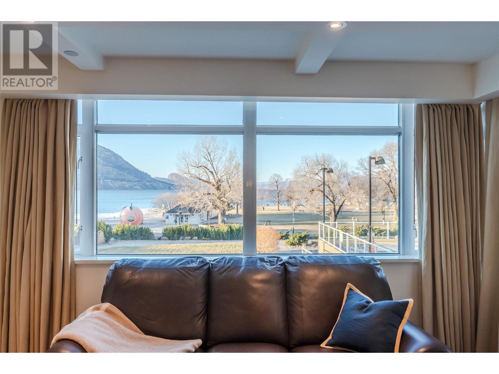 160 Lakeshore Drive W Unit# 302, Penticton, British Columbia  V2A 1B7 - Photo 4 - 10332068