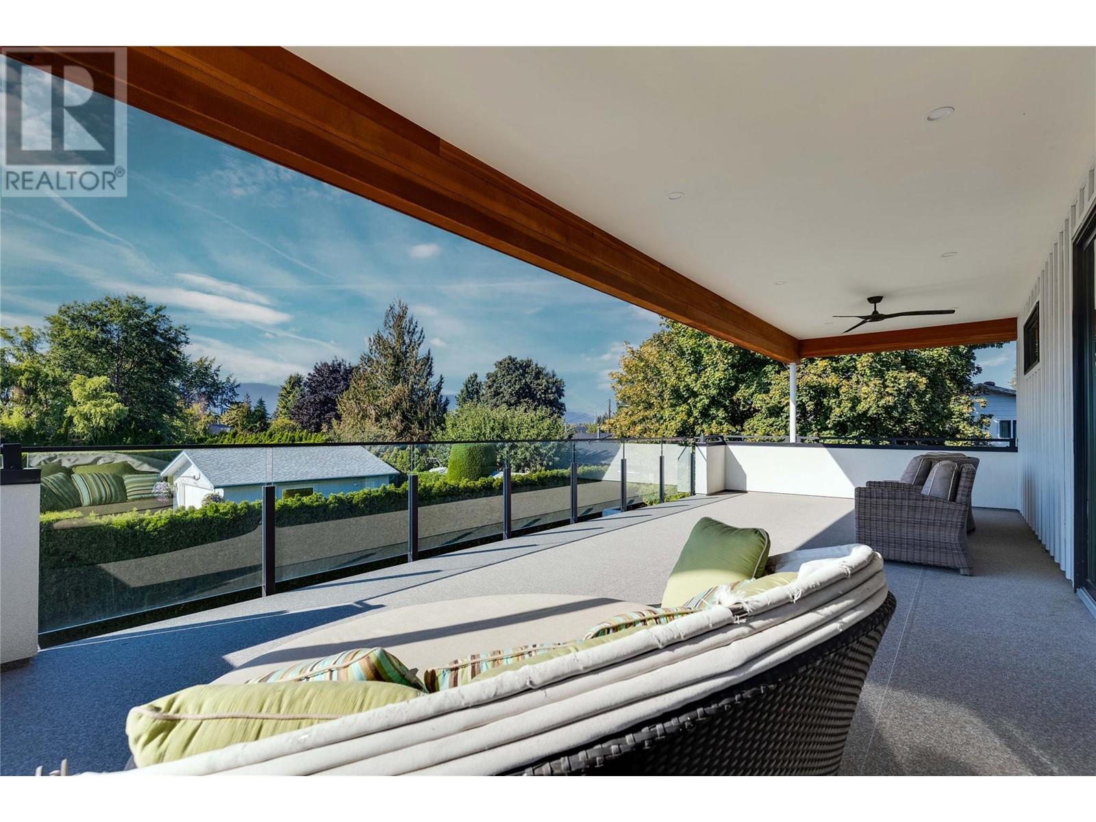 452 Barkley Road, Kelowna, British Columbia  V1W 1E3 - Photo 32 - 10335908