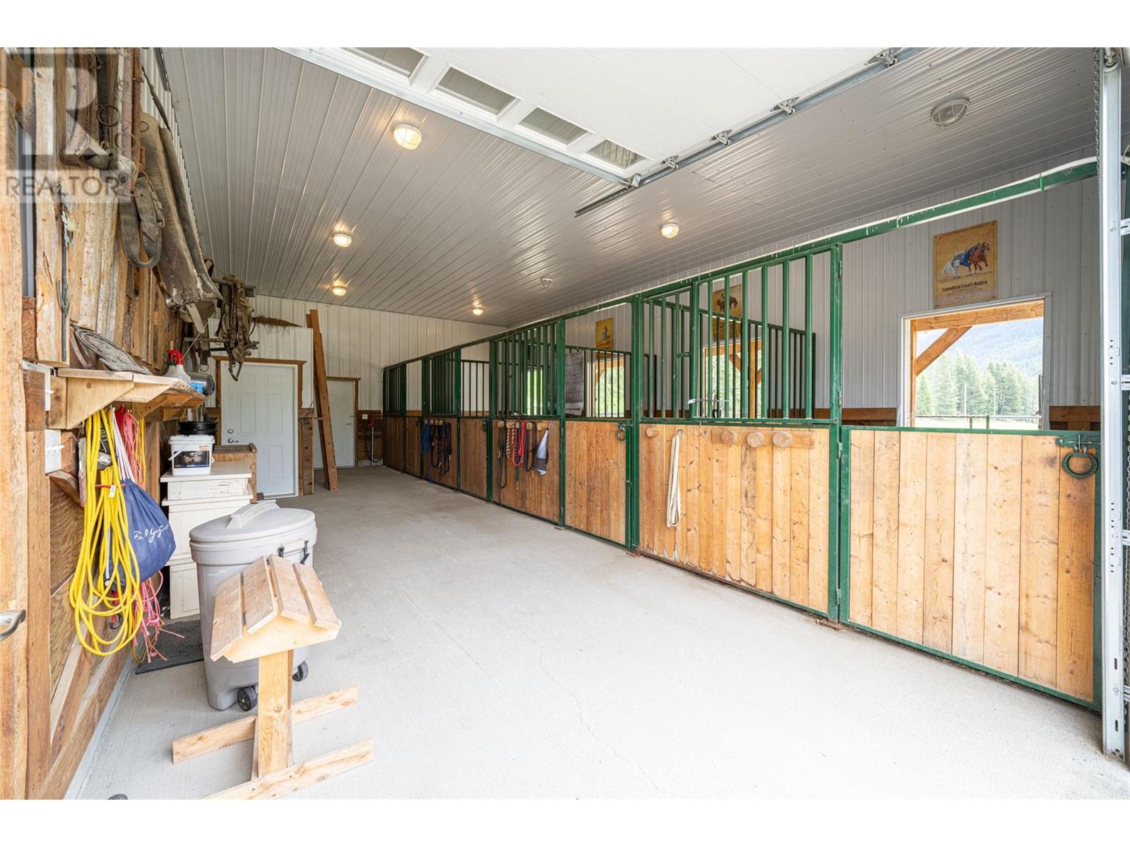 705 Creighton Valley Road, Lumby, British Columbia  V0E 2G1 - Photo 16 - 10336157