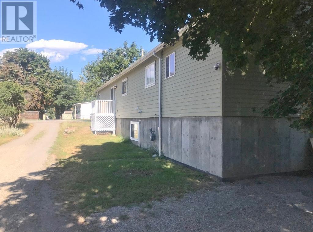 7357 10th Street, Grand Forks, British Columbia  V0H 1H0 - Photo 29 - 10335986