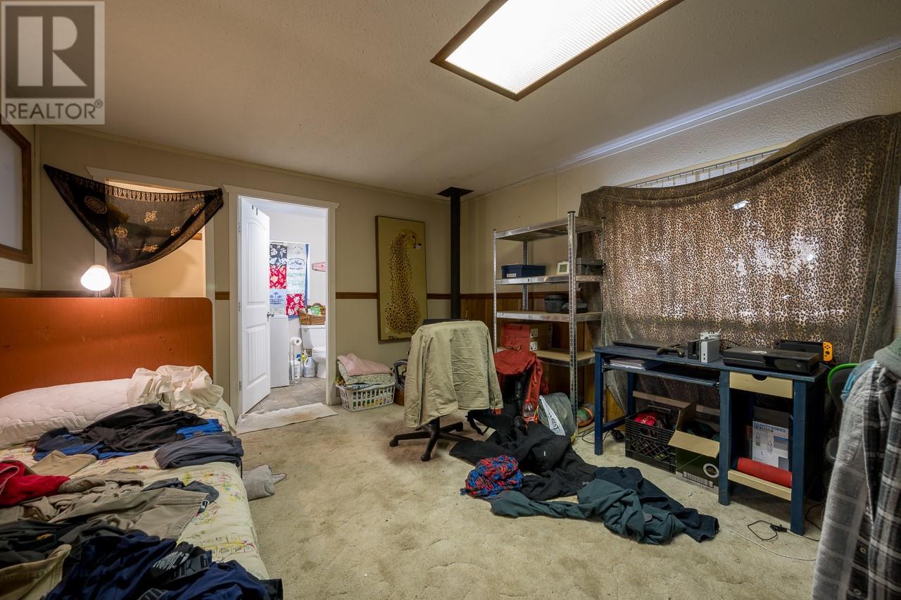 2810 Westsyde Road, Kamloops, British Columbia  V2B 7E3 - Photo 21 - 10336428