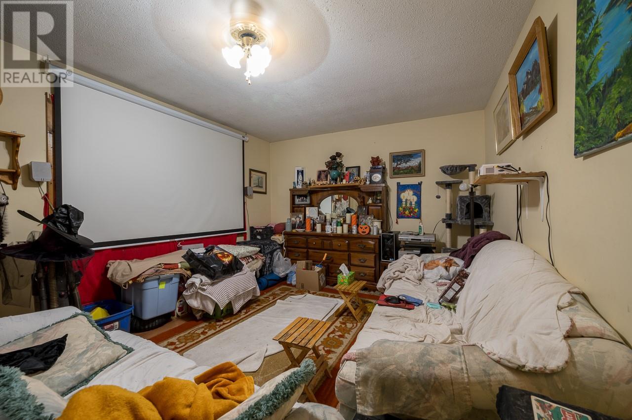 2810 Westsyde Road, Kamloops, British Columbia  V2B 7E3 - Photo 3 - 10336428